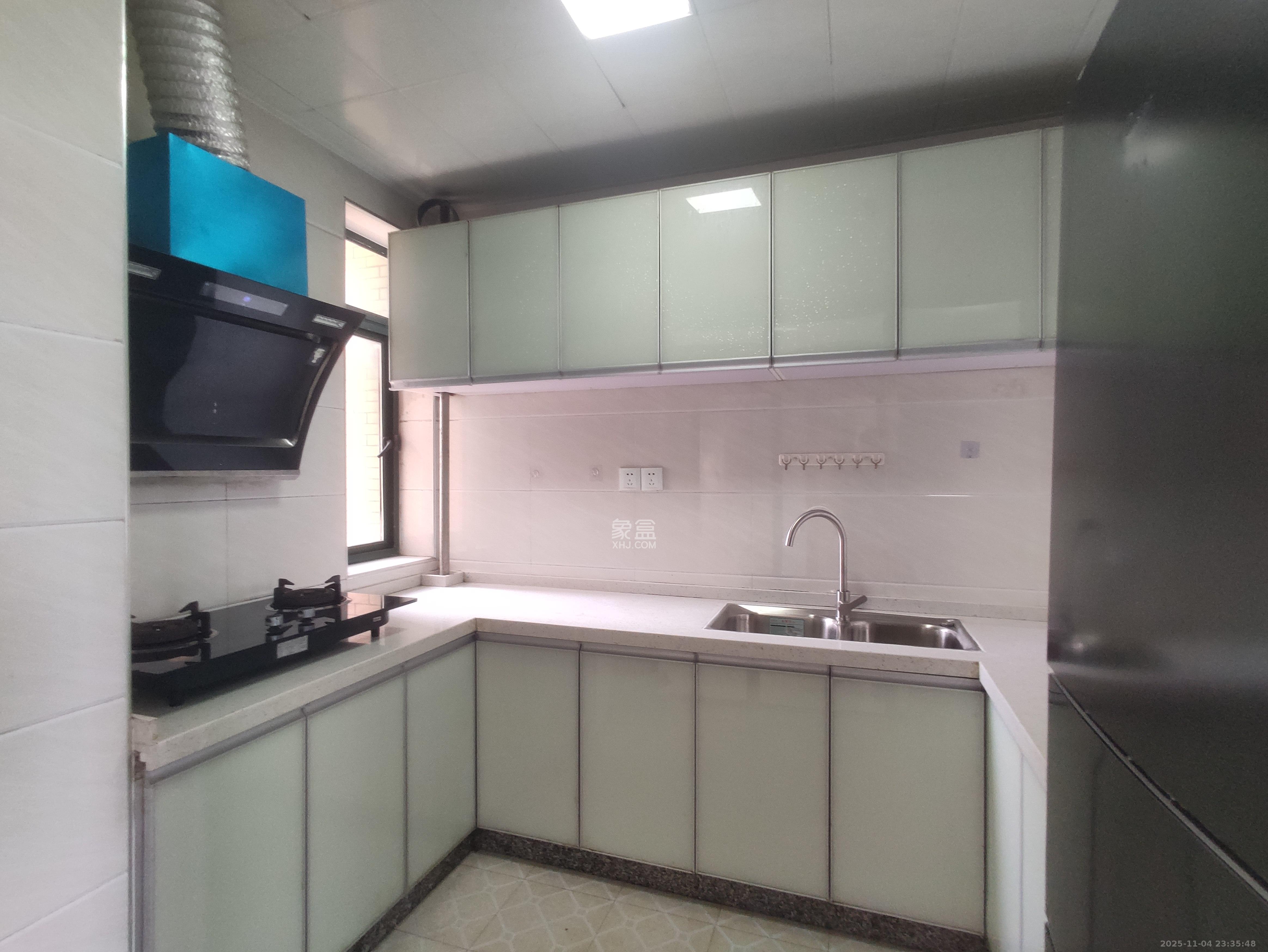 颐兴家园 2室2厅1卫 2000.0元/月 颐兴家园 2室2厅1卫 2000.0元/月室内图