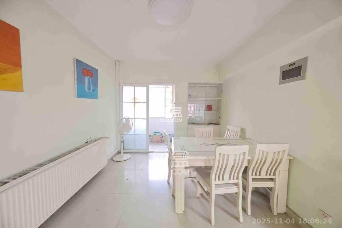 福乐康城 3室2厅2卫 2300.0元/月 福乐康城 3室2厅2卫 2300.0元/月室内图