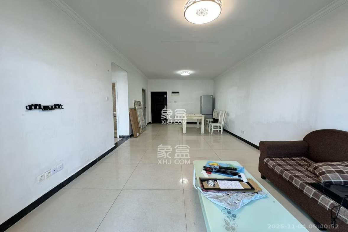 华城广场 2室1厅1卫 2500.0元/月 华城广场 2室1厅1卫 2500.0元/月室内图