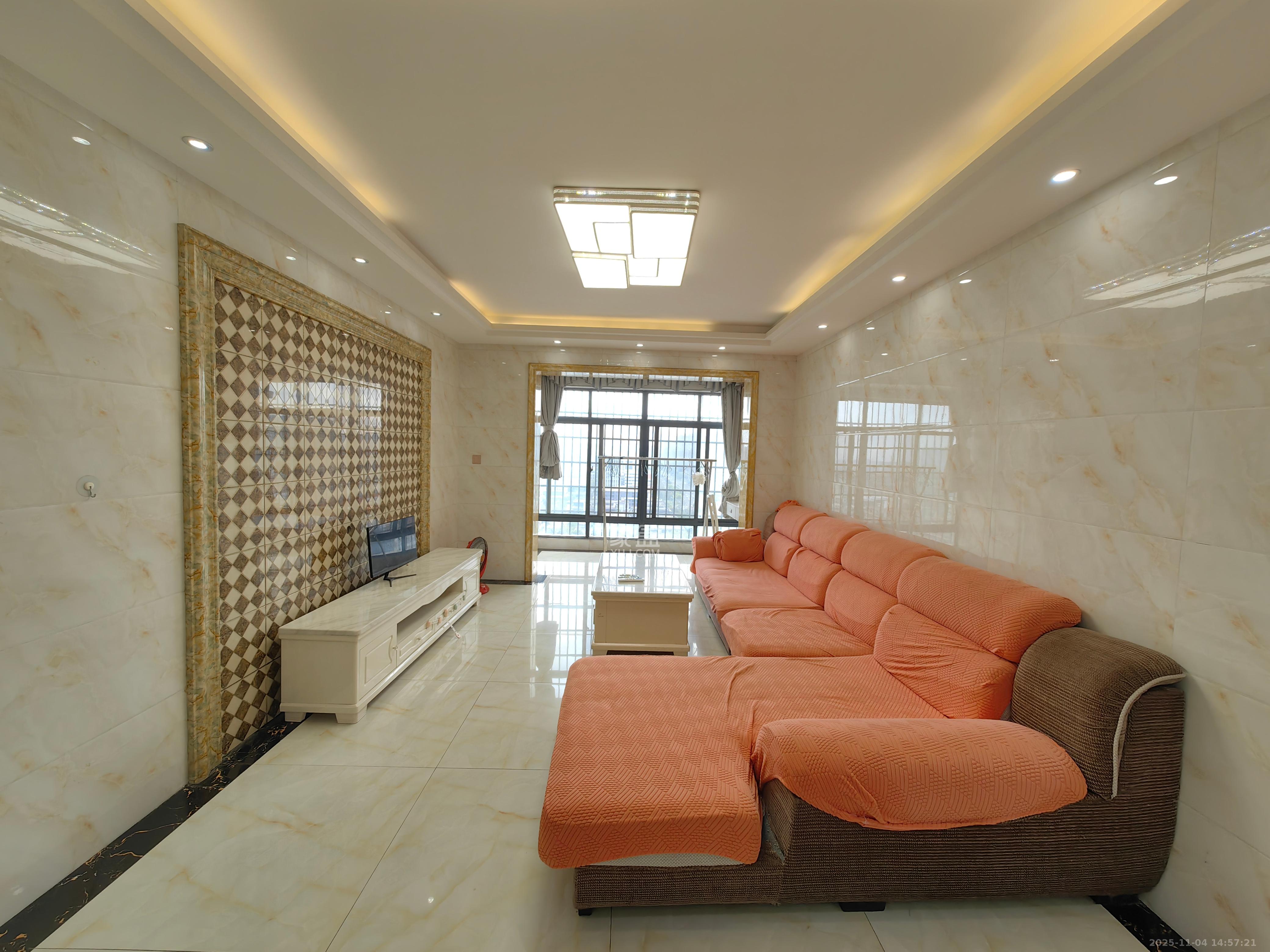 海伦春天 3室2厅2卫 2300.0元/月 海伦春天 3室2厅2卫 2300.0元/月室内图