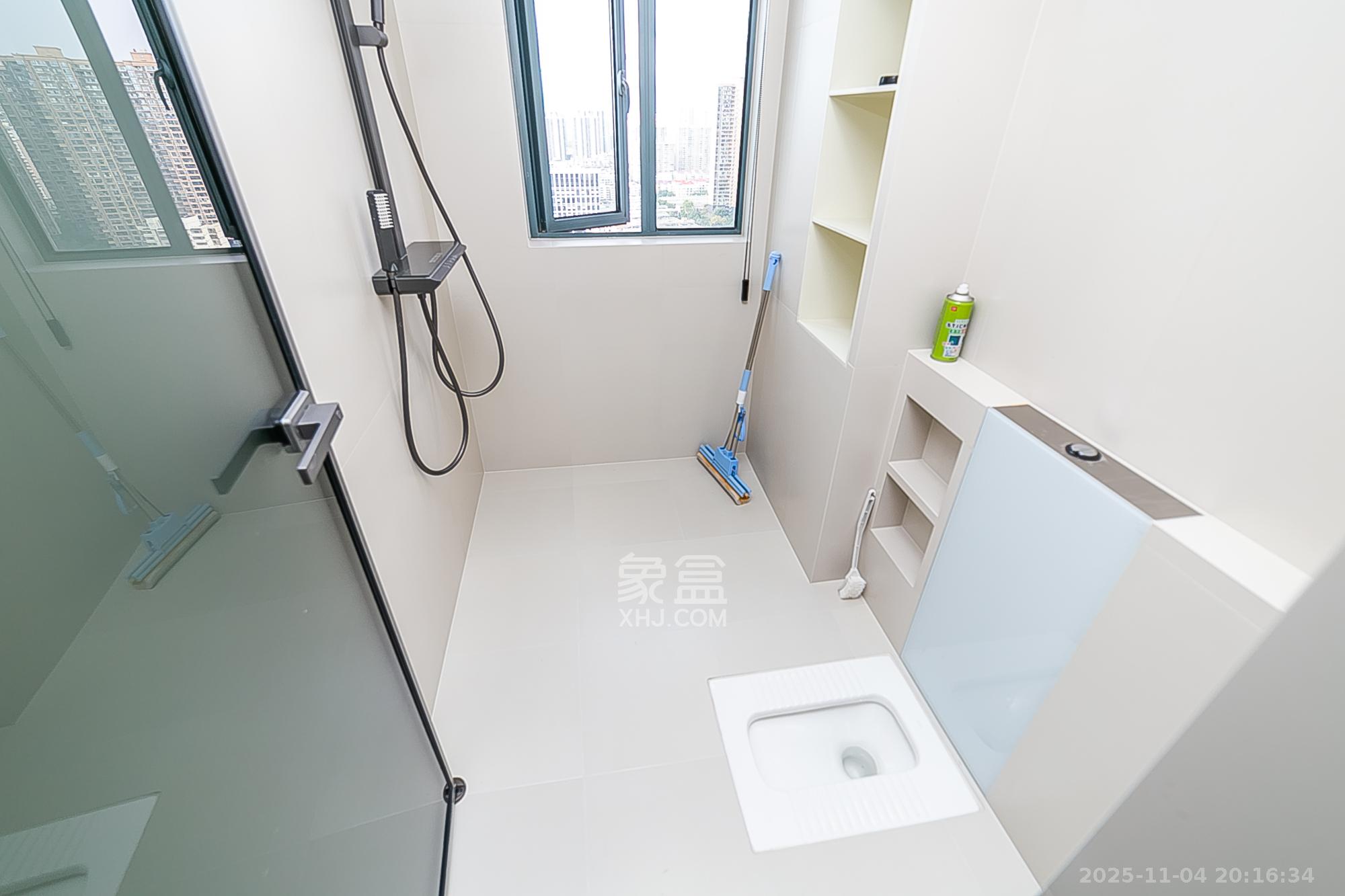 荣盛花语书苑  3室2厅1卫    150.0万卫生间