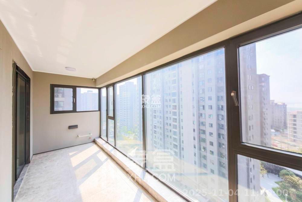 印湘江二（印江雅居）  3室2厅2卫    5500.0元/月室内图