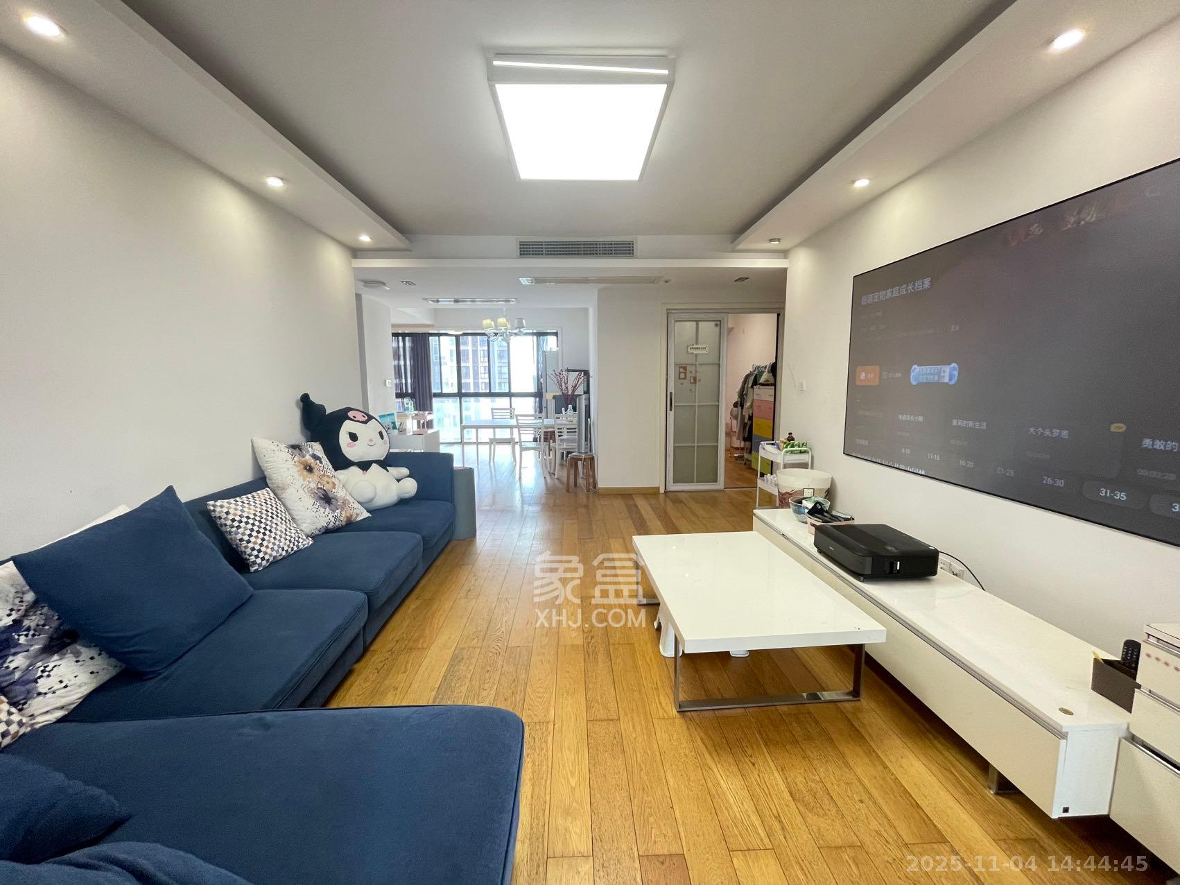 融科东南海 4室2厅2卫 4000.0元/月 融科东南海 4室2厅2卫 4000.0元/月室内图