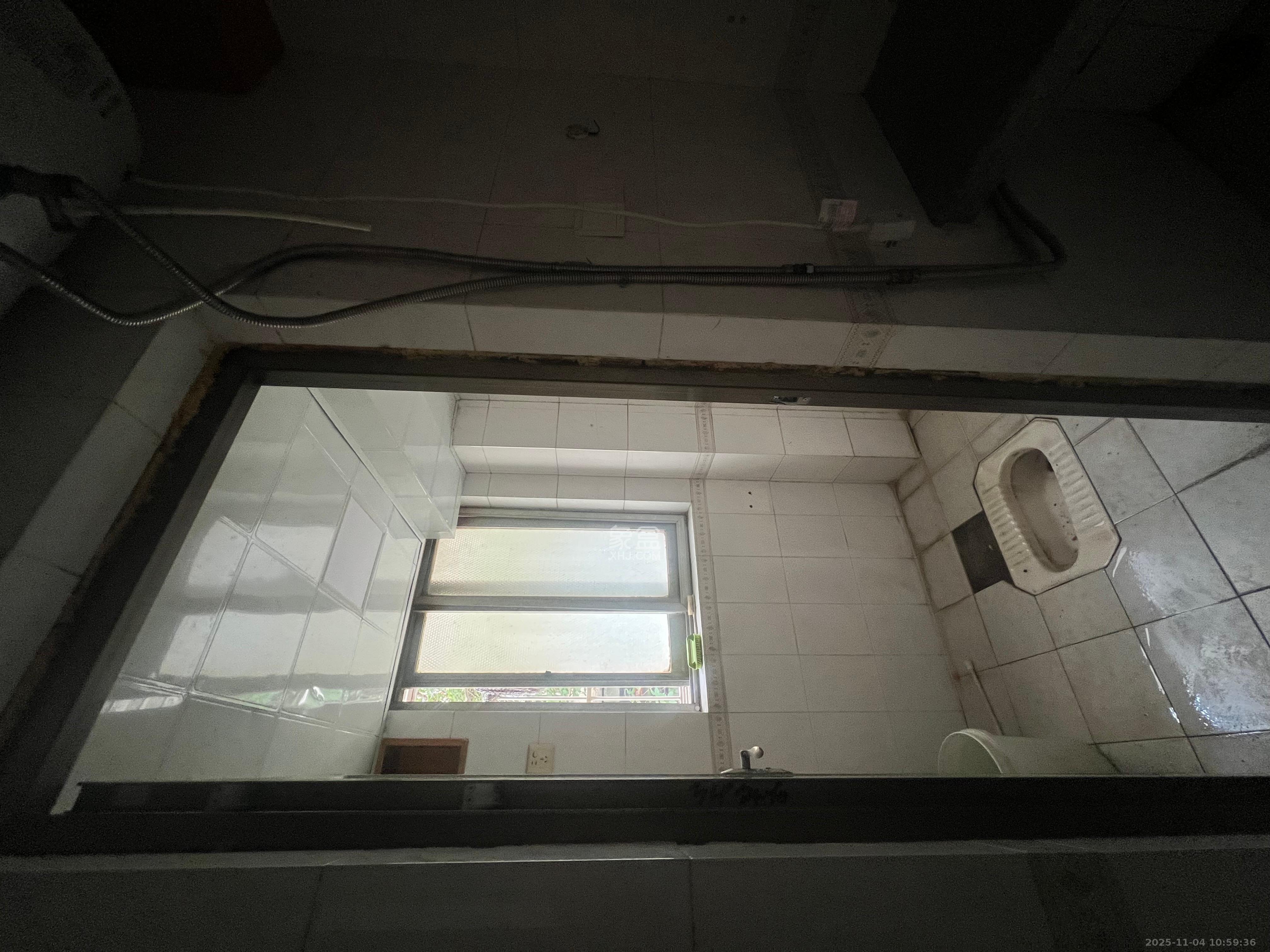 姚正街商住楼 3室2厅1卫 2700.0元/月 姚正街商住楼 3室2厅1卫 2700.0元/月室内图