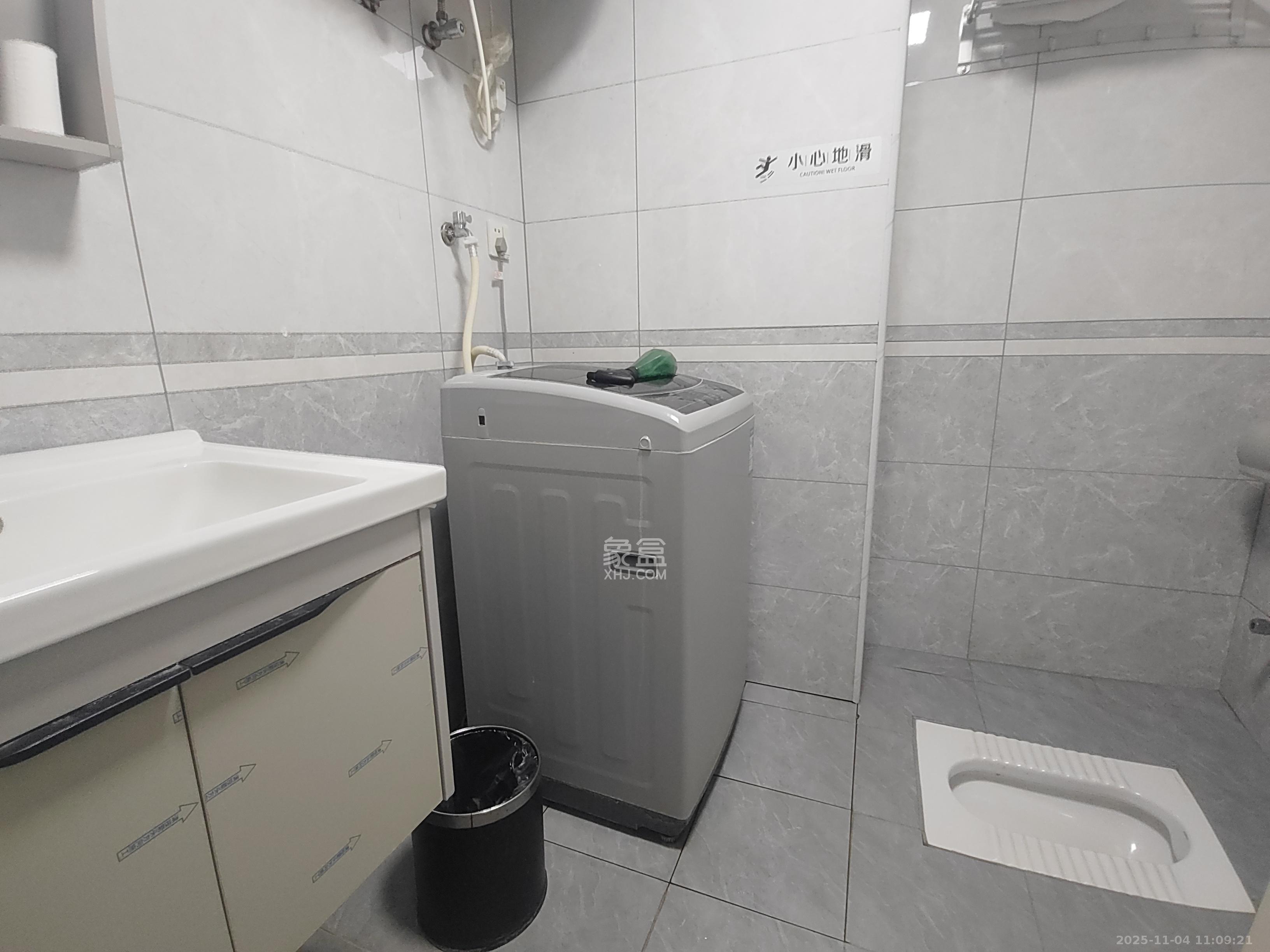 潇湘奥林匹克花园 1室1厅1卫 1600.0元/月 潇湘奥林匹克花园 1室1厅1卫 1600.0元/月室内图