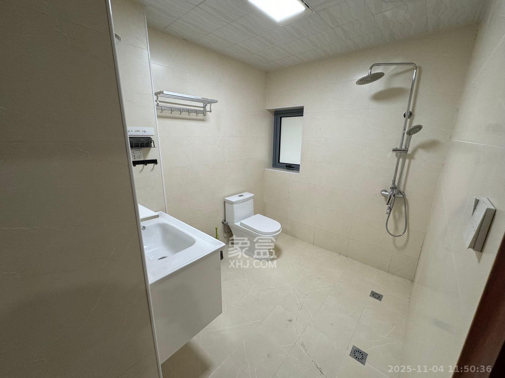 北辰定江洋  3室2厅2卫    9000.0元/月室内图