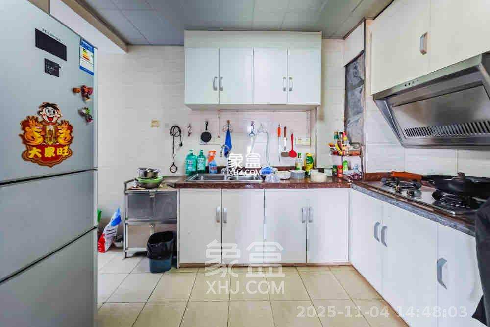 海拔东方 3室1厅1卫 2000.0元/月 海拔东方 3室1厅1卫 2000.0元/月室内图