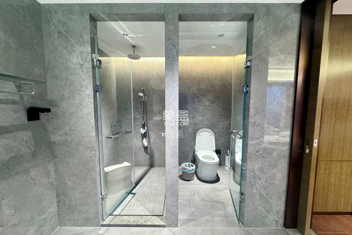 运达中央广场三期 4室2厅3卫 20000.0元/月 运达中央广场三期 4室2厅3卫 20000.0元/月室内图