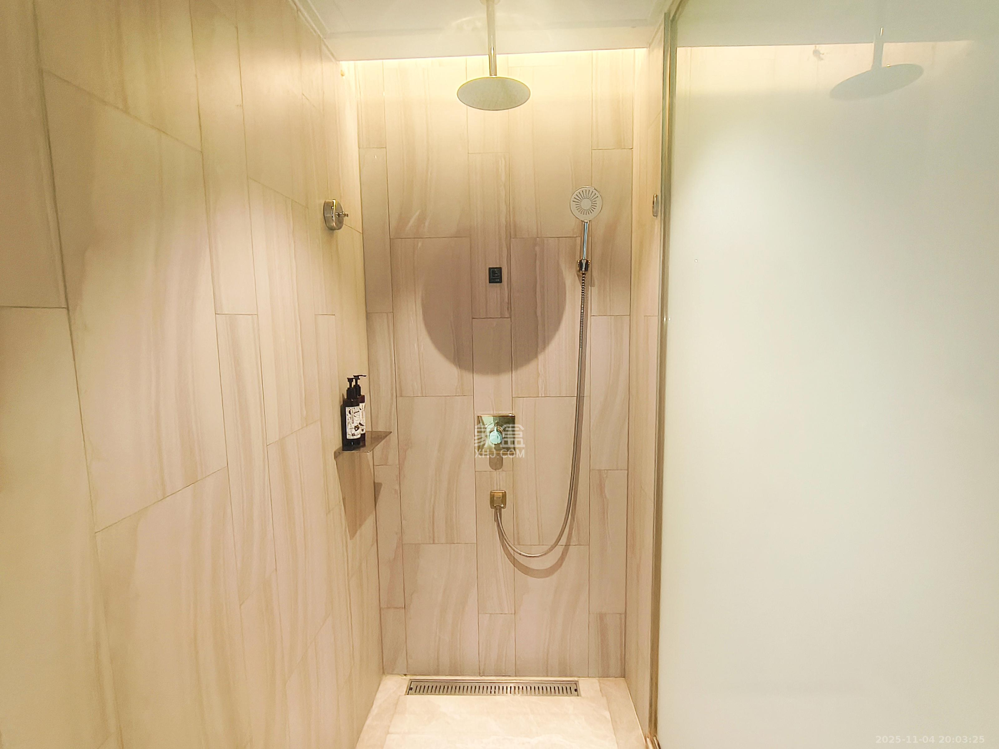 西子湖畔沃府  1室1厅1卫    1200.0元/月室内图