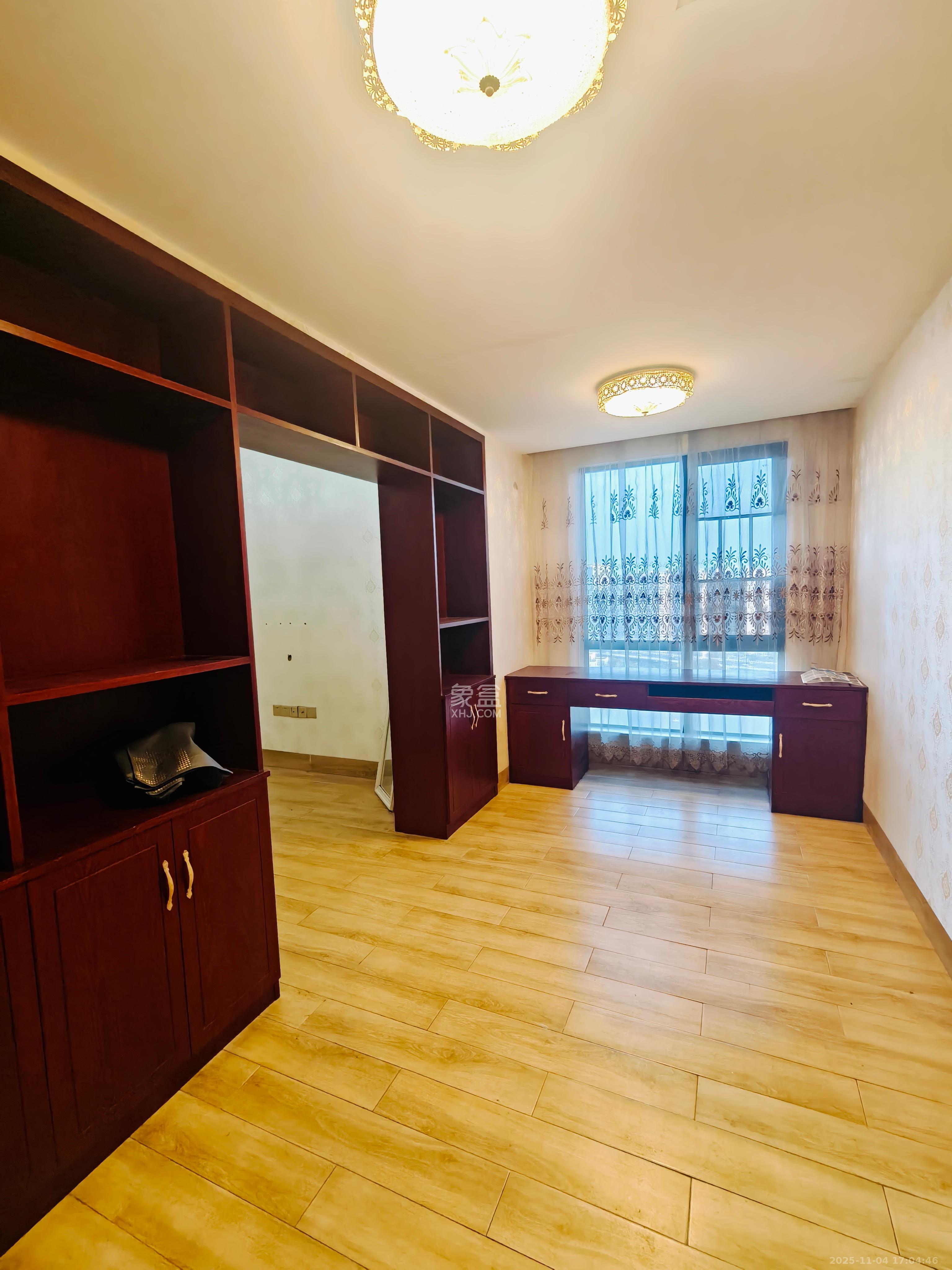 海洋半岛（月珑湾）  1室0厅0卫    3200.0元/月室内图