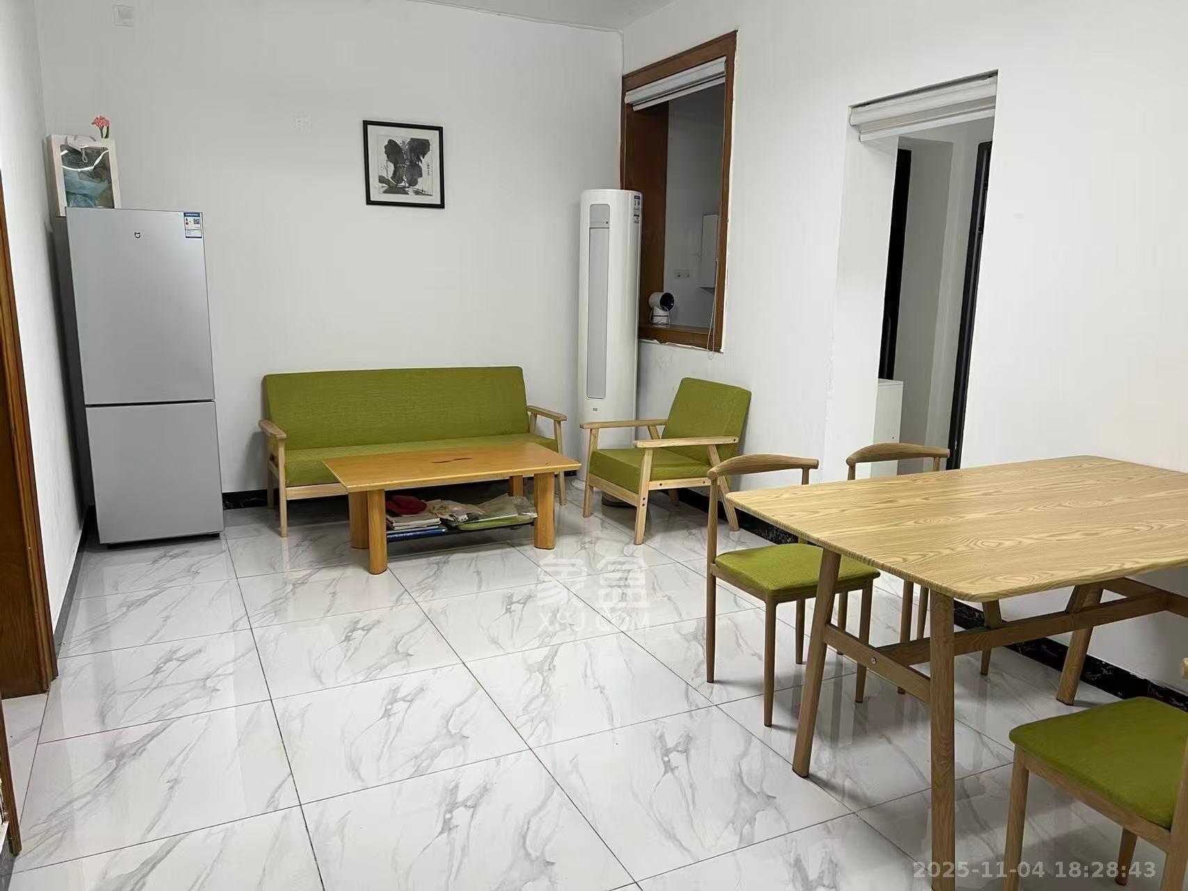 湖南日报宿舍  2室1厅1卫    2500.0元/月