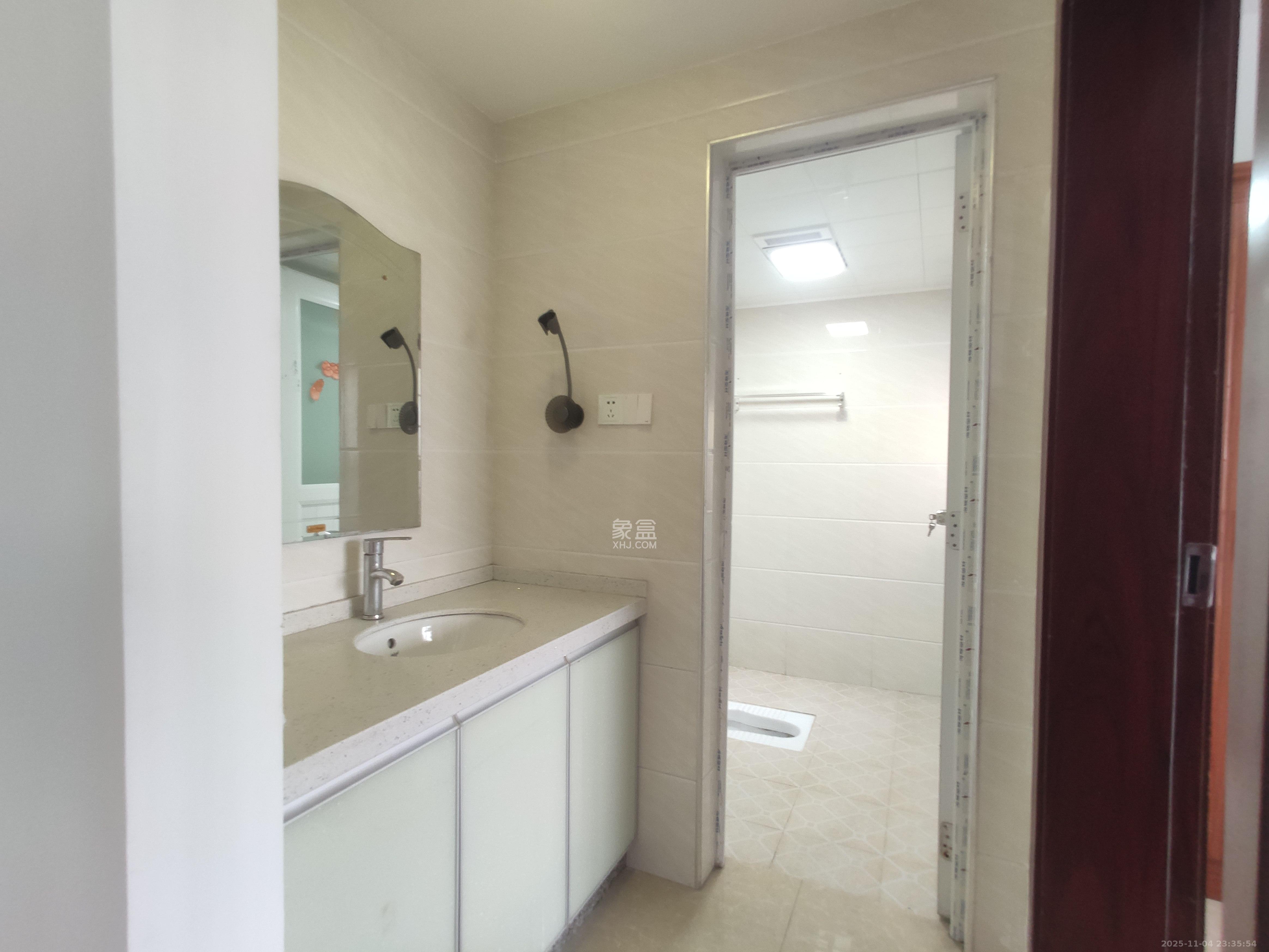 颐兴家园  2室2厅1卫    2000.0元/月室内图