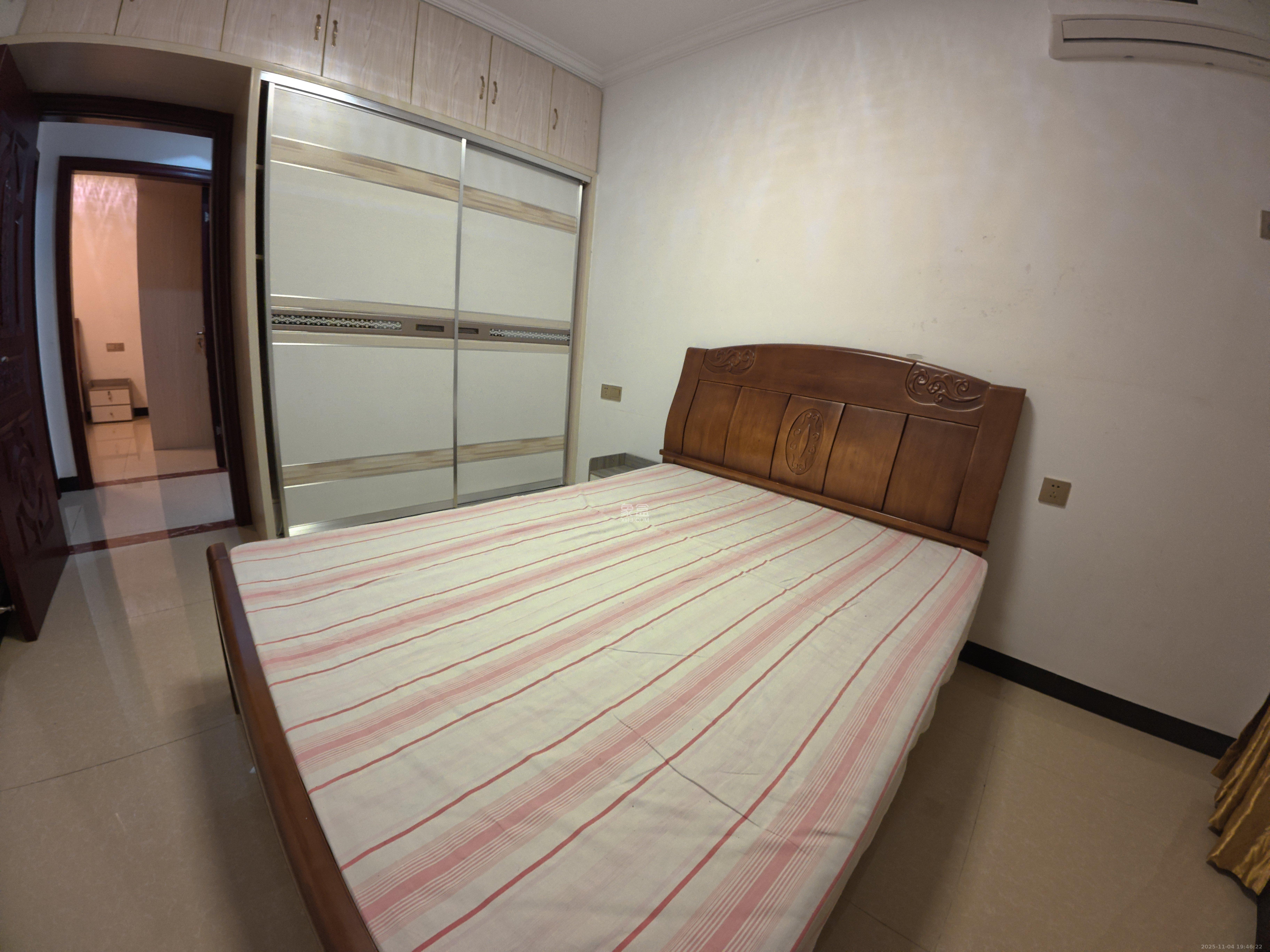 和润园一、二期 3室2厅2卫 2200.0元/月 和润园一、二期 3室2厅2卫 2200.0元/月室内图