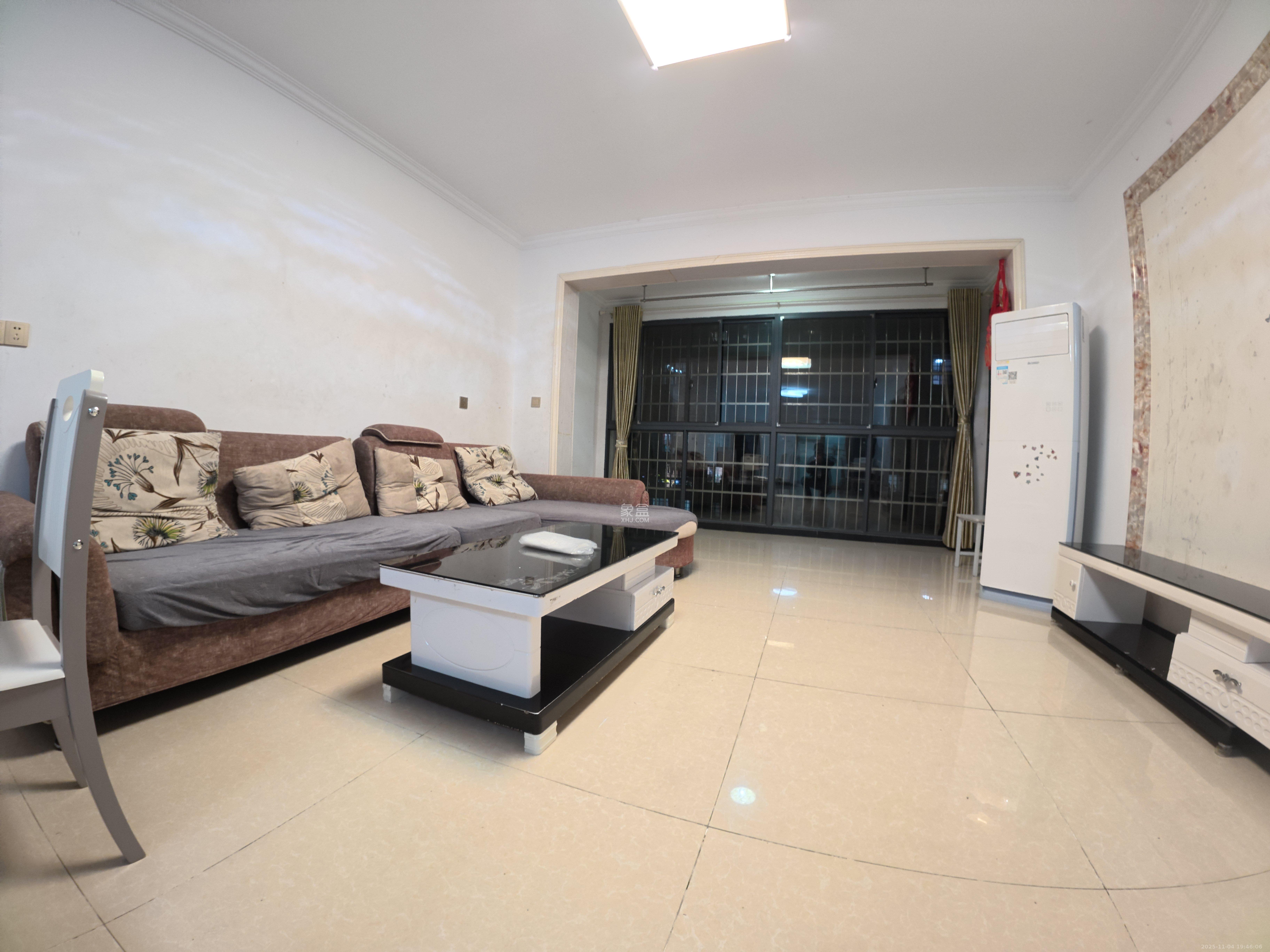 和润园一、二期 3室2厅2卫 2200.0元/月 和润园一、二期 3室2厅2卫 2200.0元/月室内图