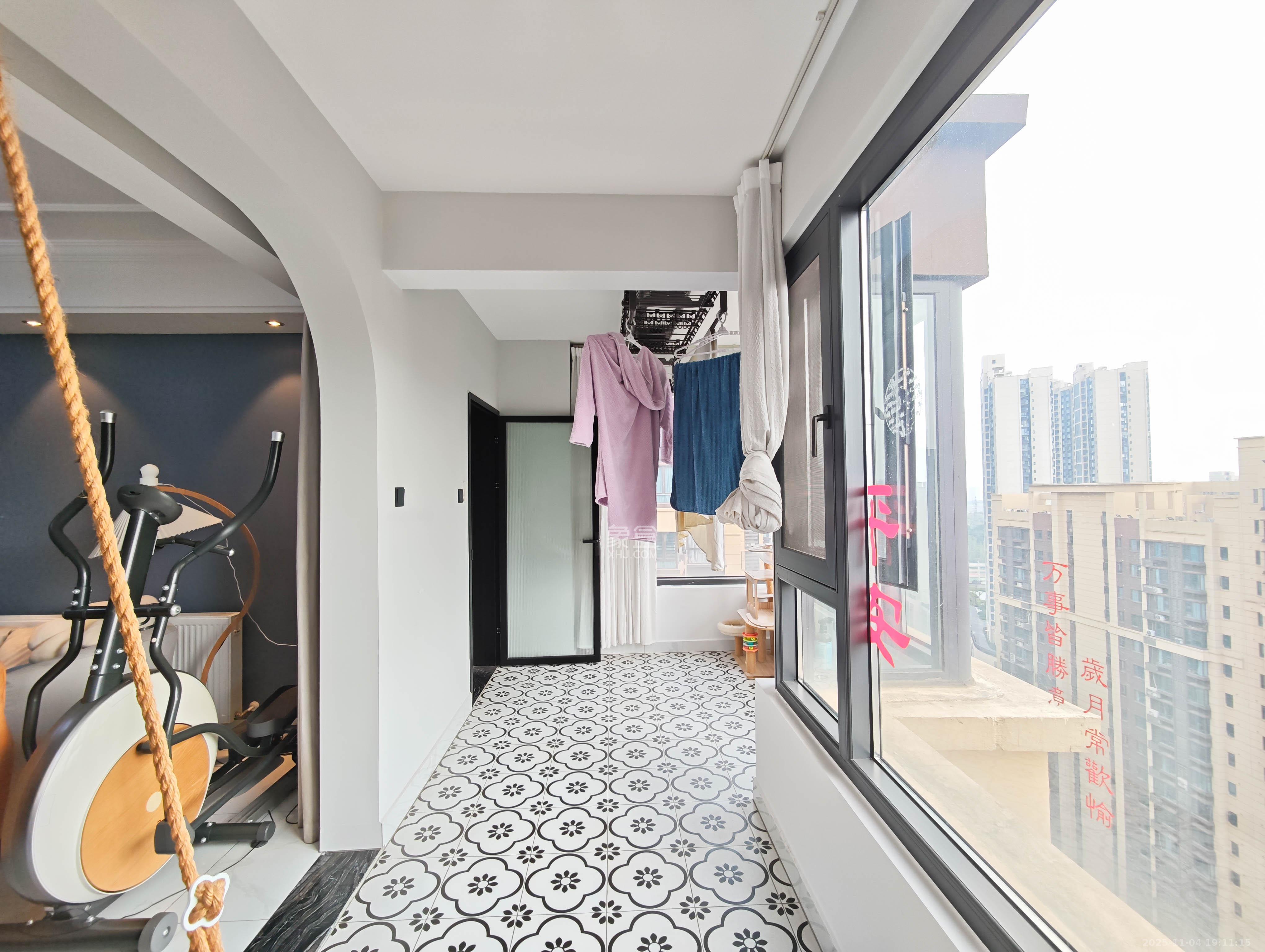 保利城(中航城国际社区、郡原美村) 4室2厅2卫 160.0万 保利城(中航城国际社区、郡原美村) 4室2厅2卫 160.0万阳台