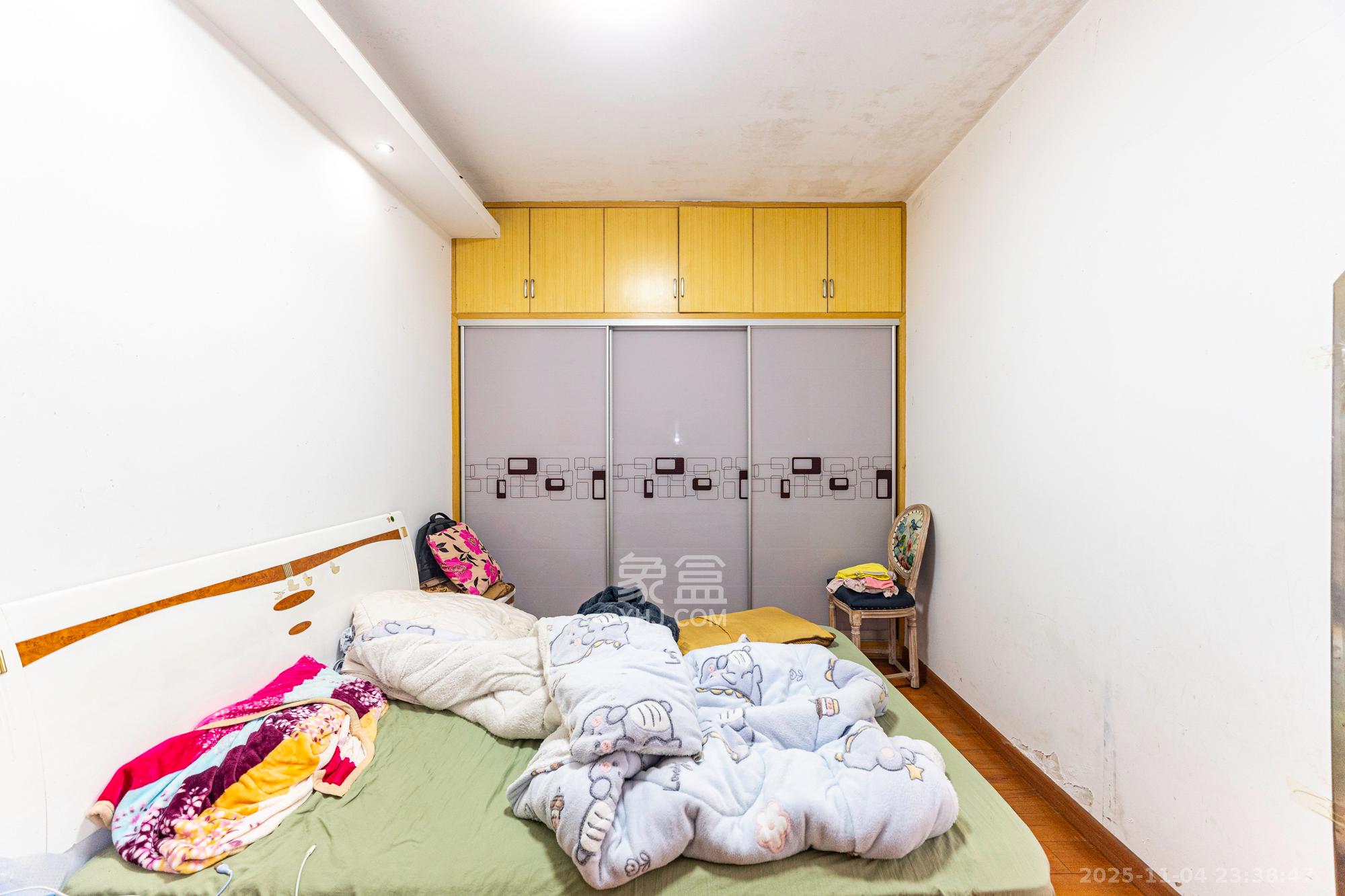 尚都花园城  2室1厅1卫    26.8万卧室