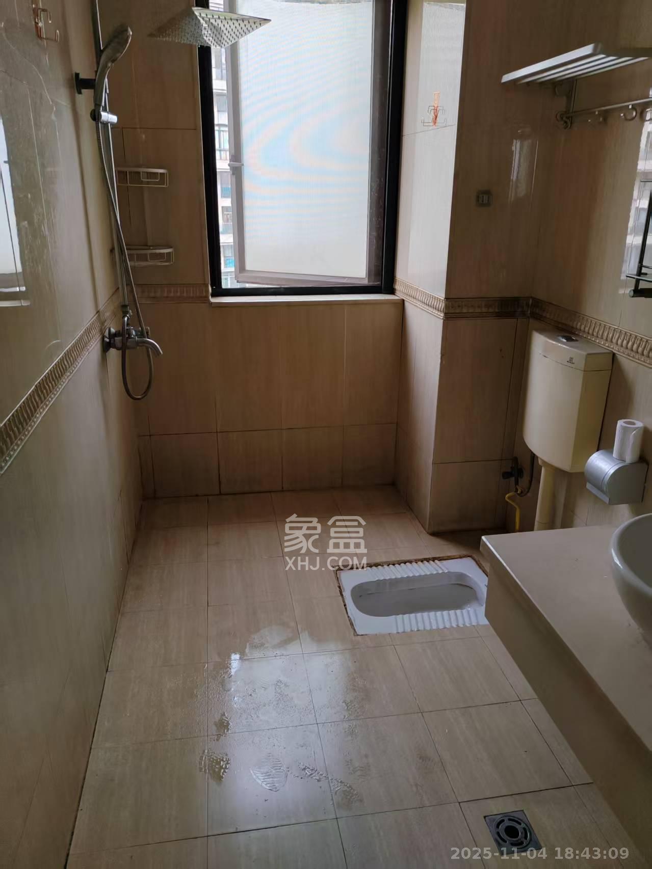 鑫源公寓  3室2厅2卫    3800.0元/月室内图