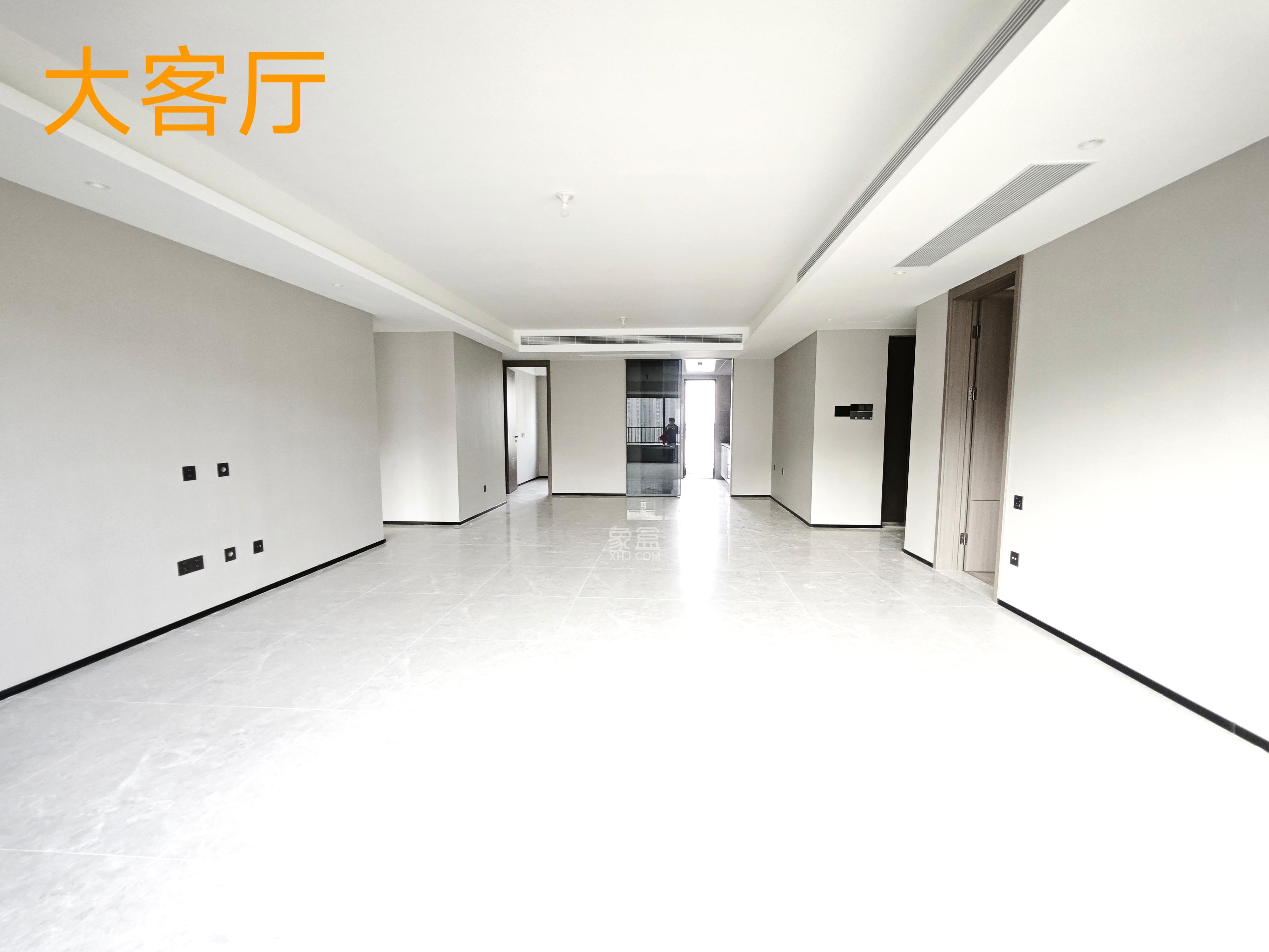 万科松湖天地  4室2厅3卫    5500.0元/月