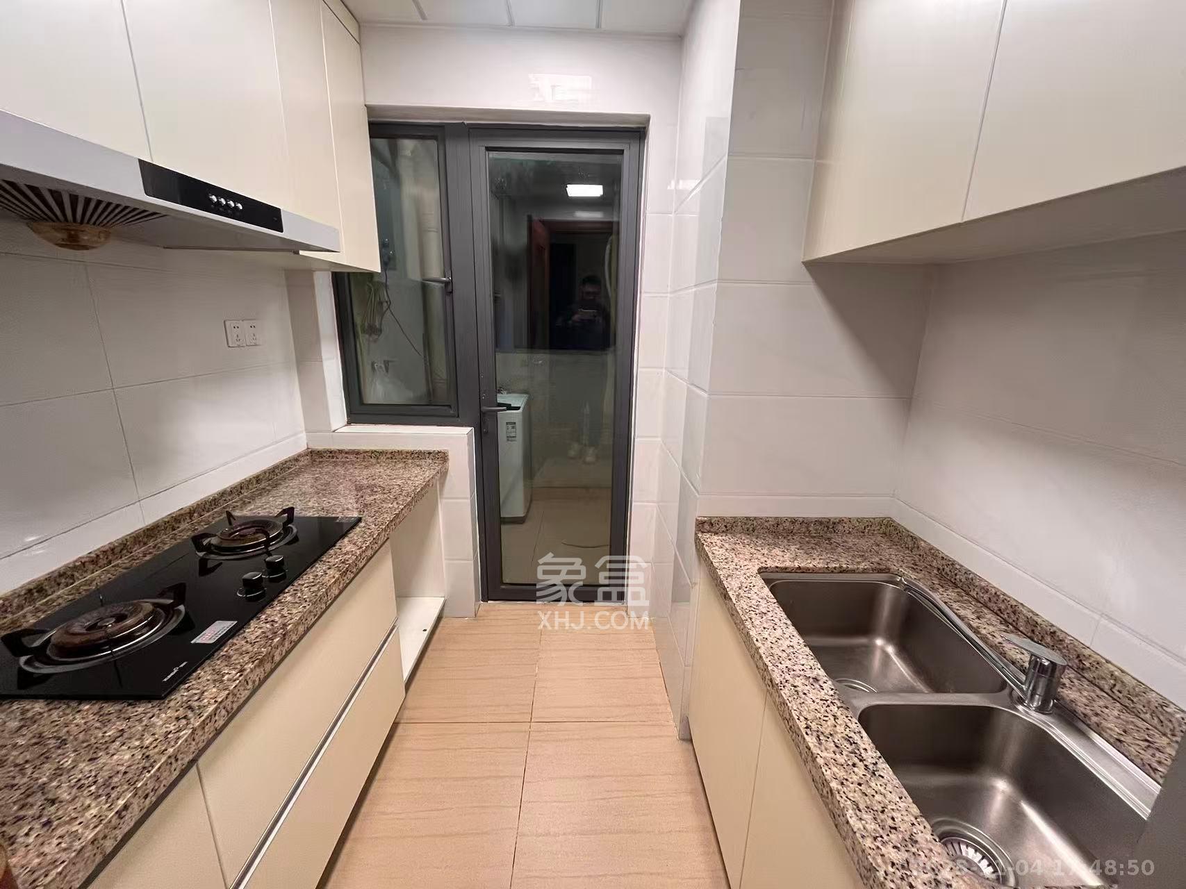 碧桂园南城首府(东宸林海) 3室2厅2卫 1800.0元/月 碧桂园南城首府(东宸林海) 3室2厅2卫 1800.0元/月室内图