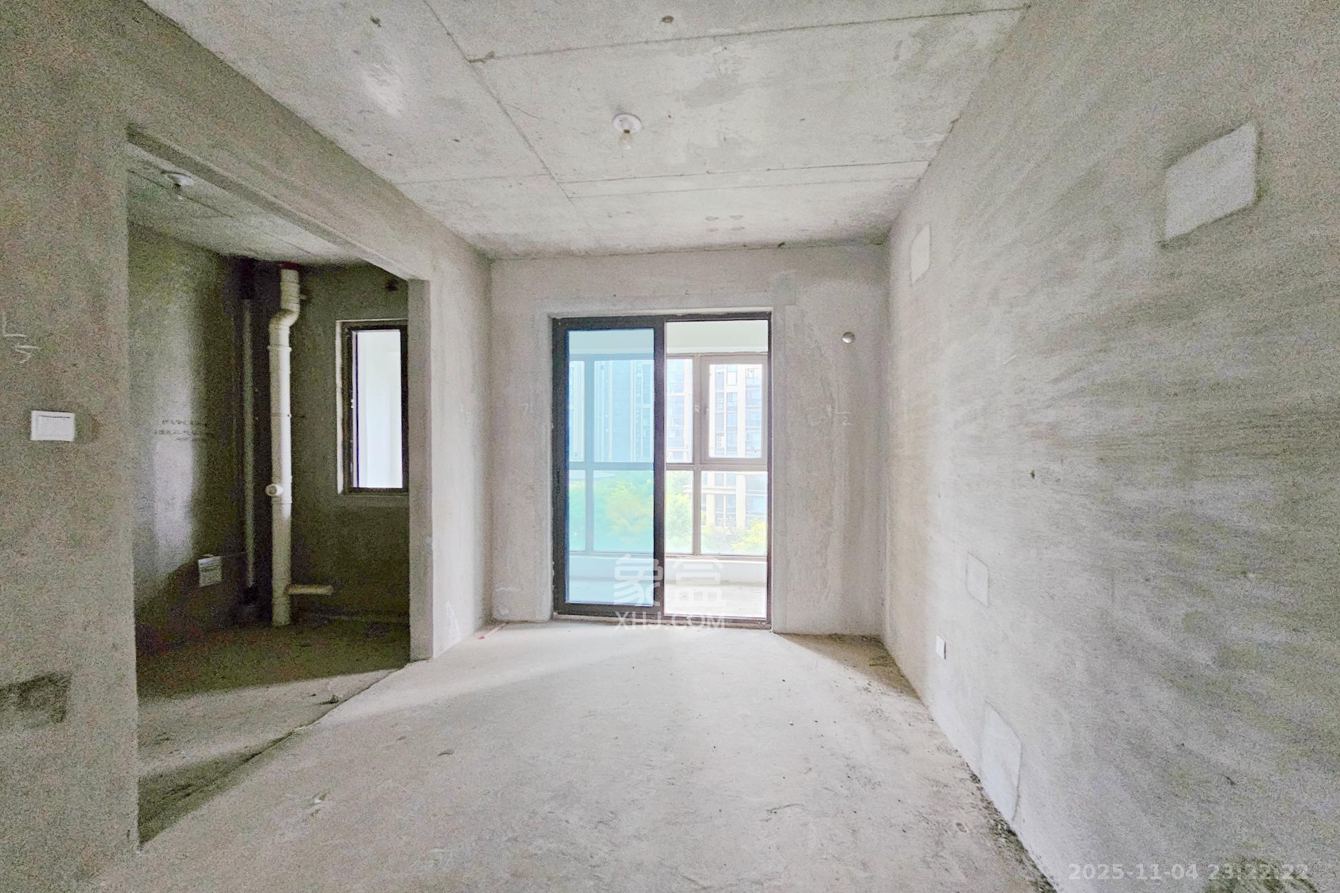 明昇壹城（明昇时代广场）二期  3室2厅2卫    168.0万客厅