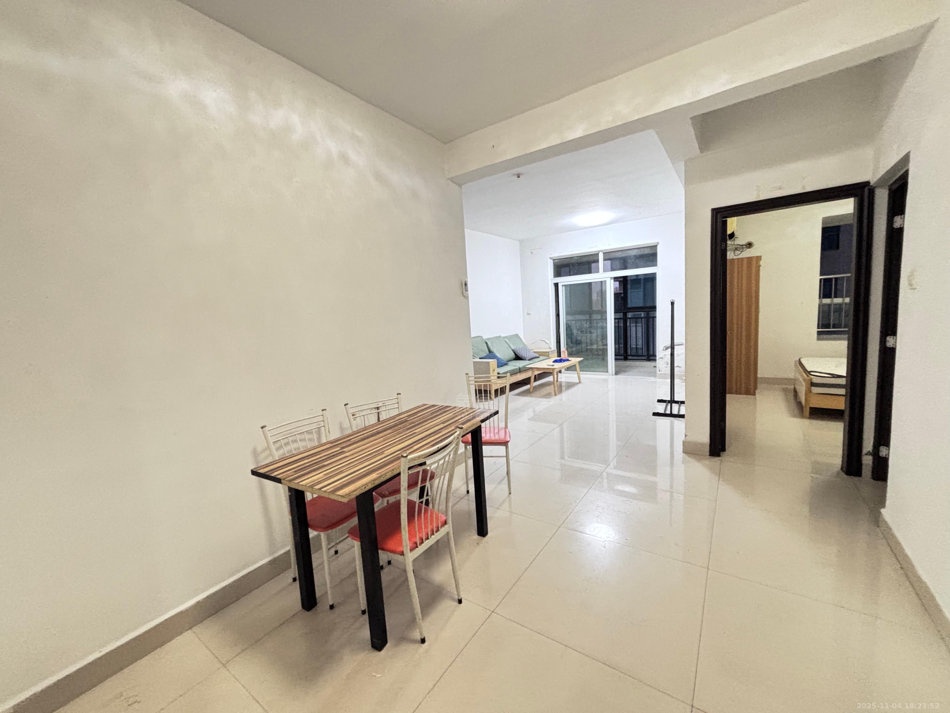 金碧花园 2室1厅1卫 1500.0元/月 金碧花园 2室1厅1卫 1500.0元/月室内图