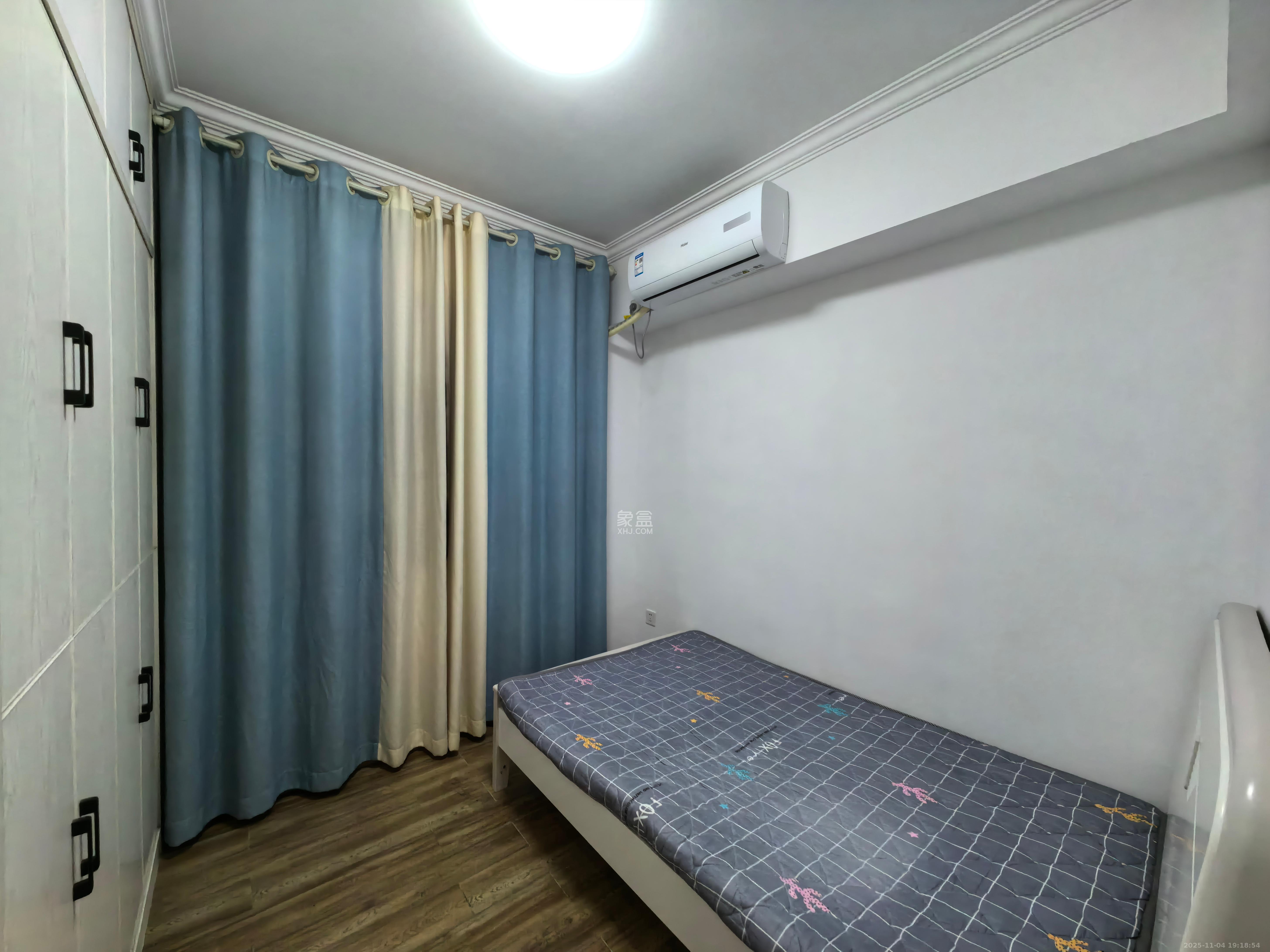 华润置地广场二期 1室0厅0卫 2200.0元/月 华润置地广场二期 1室0厅0卫 2200.0元/月室内图