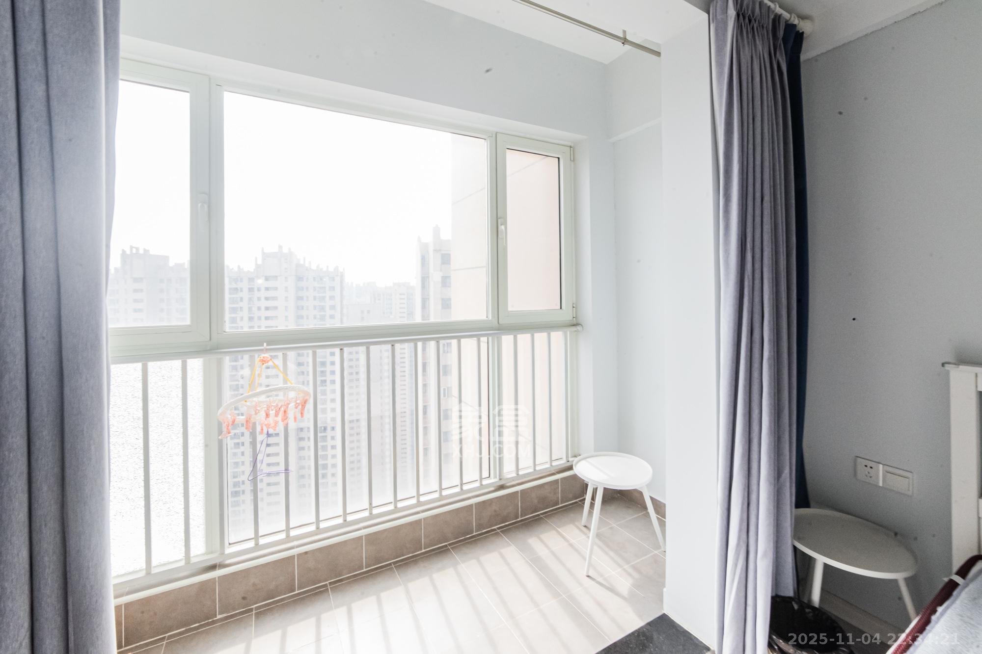 北辰三角洲E4区 2室2厅1卫 85.0万 北辰三角洲E4区 2室2厅1卫 85.0万阳台