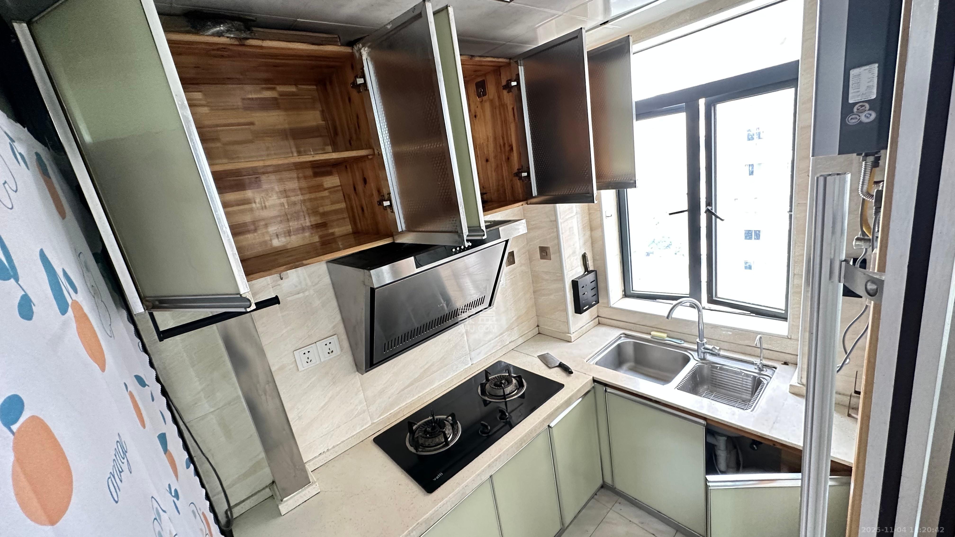 Cross尚公馆  1室1厅1卫    1300.0元/月