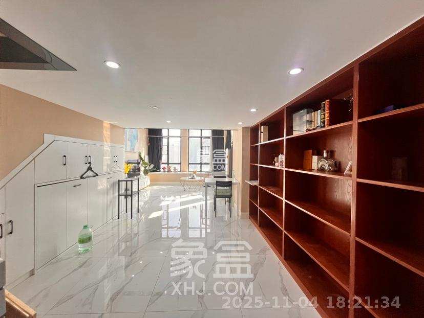 荣悦台 1室1厅1卫 2500.0元/月 荣悦台 1室1厅1卫 2500.0元/月室内图