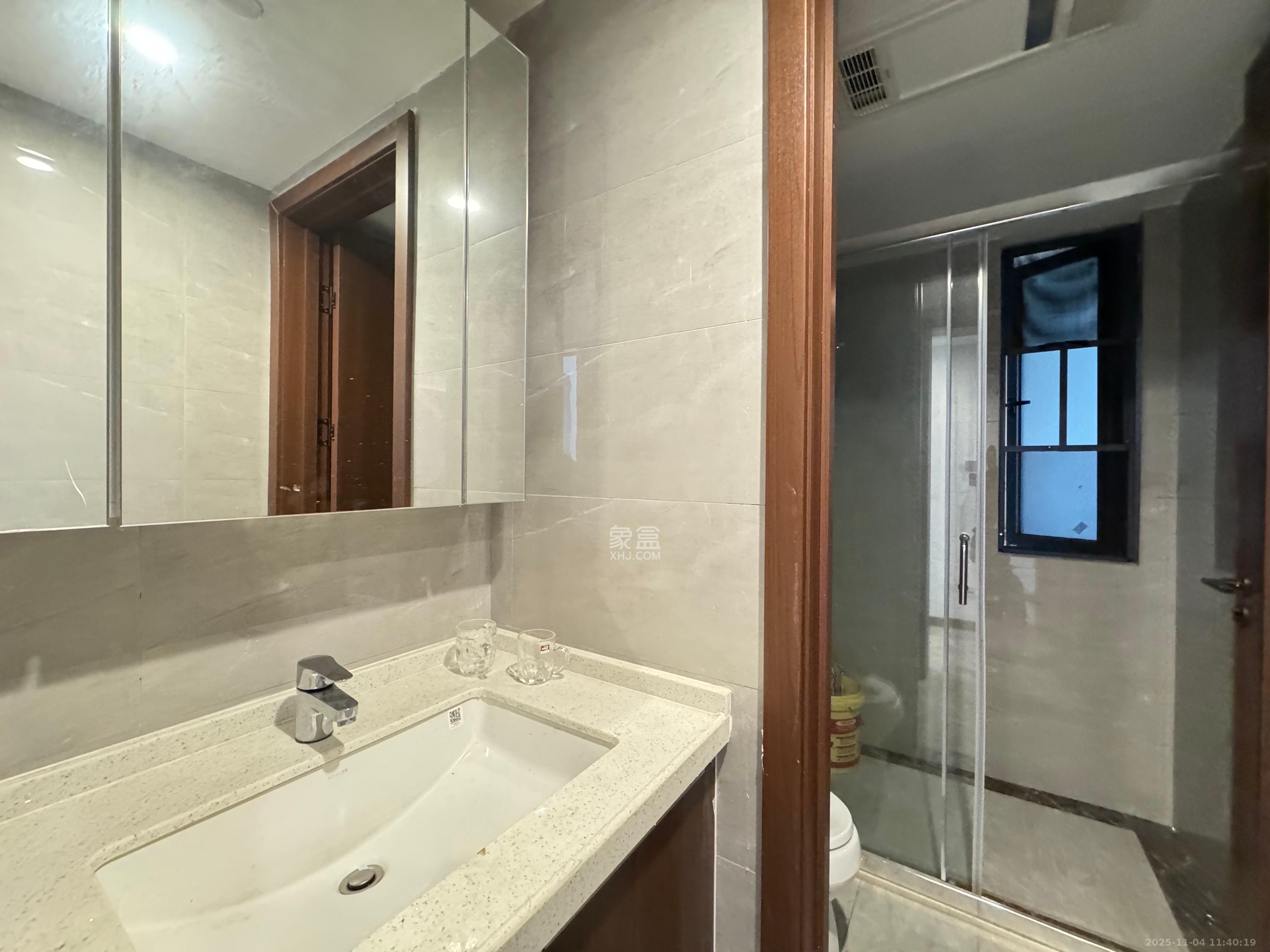 绿地长沙城际空间站（柏仕佳苑）  3室2厅1卫    3300.0元/月室内图