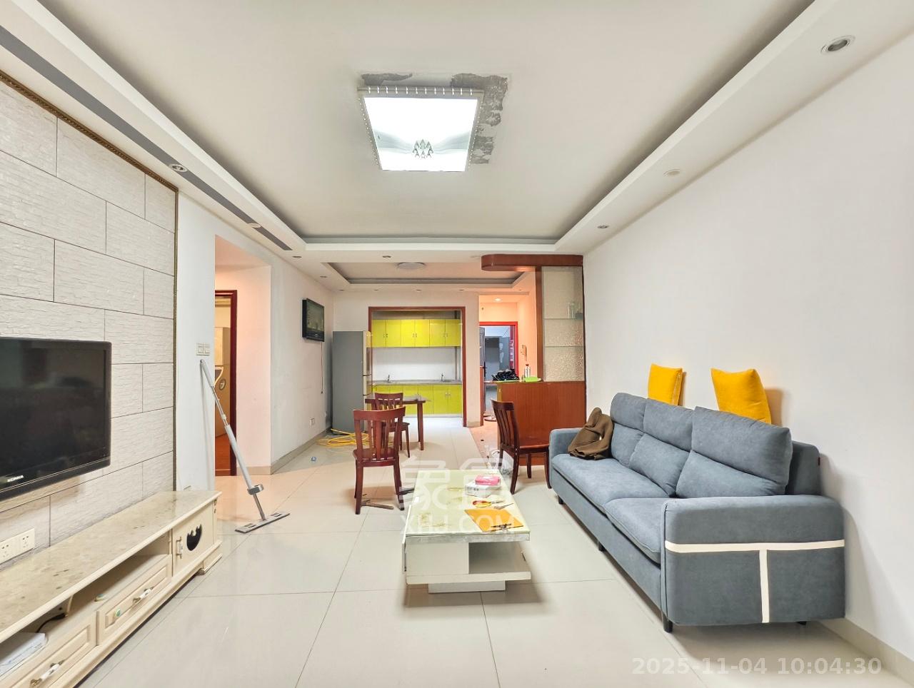 风华四季园  2室2厅1卫    2400.0元/月室内图