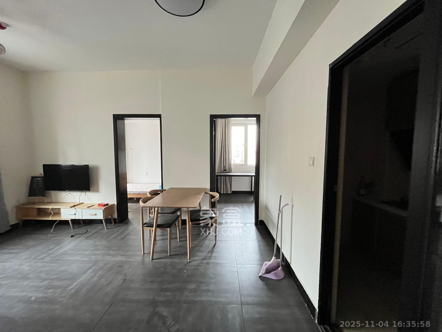 北辰三角洲E4区 1室1厅1卫 2600.0元/月 北辰三角洲E4区 1室1厅1卫 2600.0元/月室内图