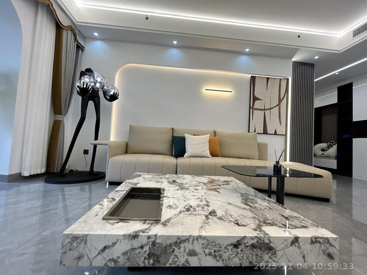 中建江山壹号  4室2厅1卫    12000.0元/月室内图