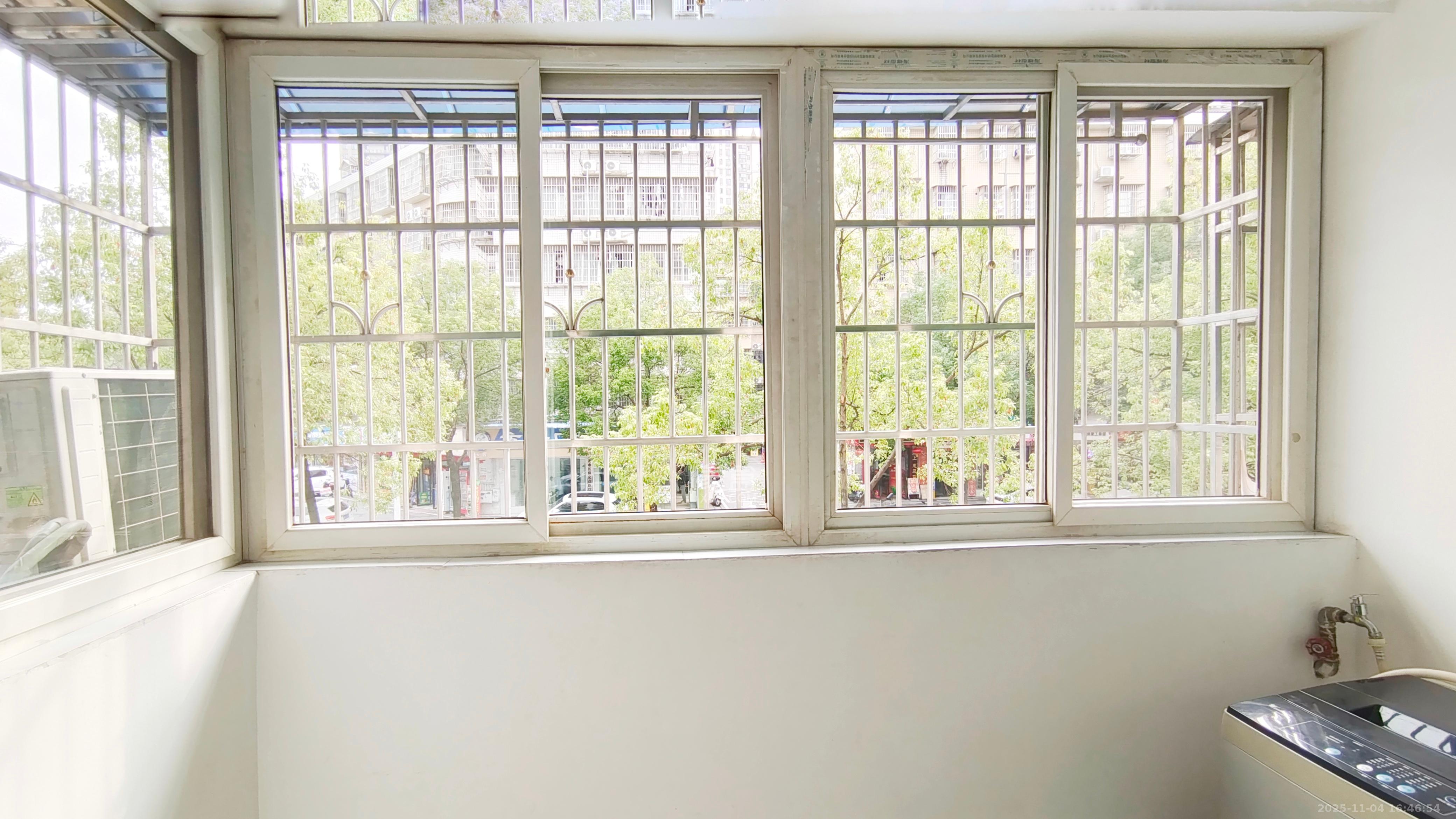 扬帆小区  2室1厅1卫    1900.0元/月室内图