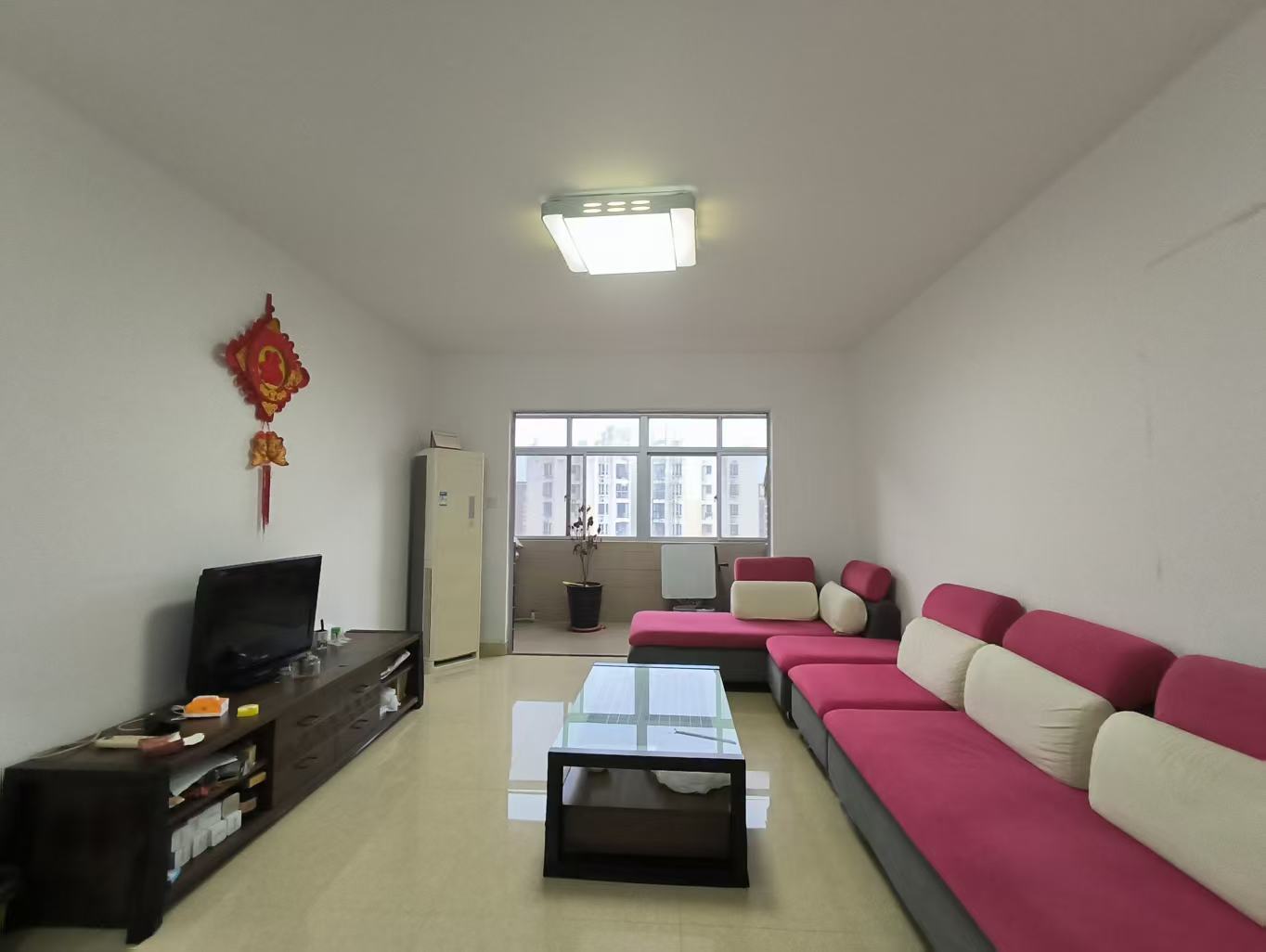 谐安花园 3室1厅1卫 89.0万 谐安花园 3室1厅1卫 89.0万客厅