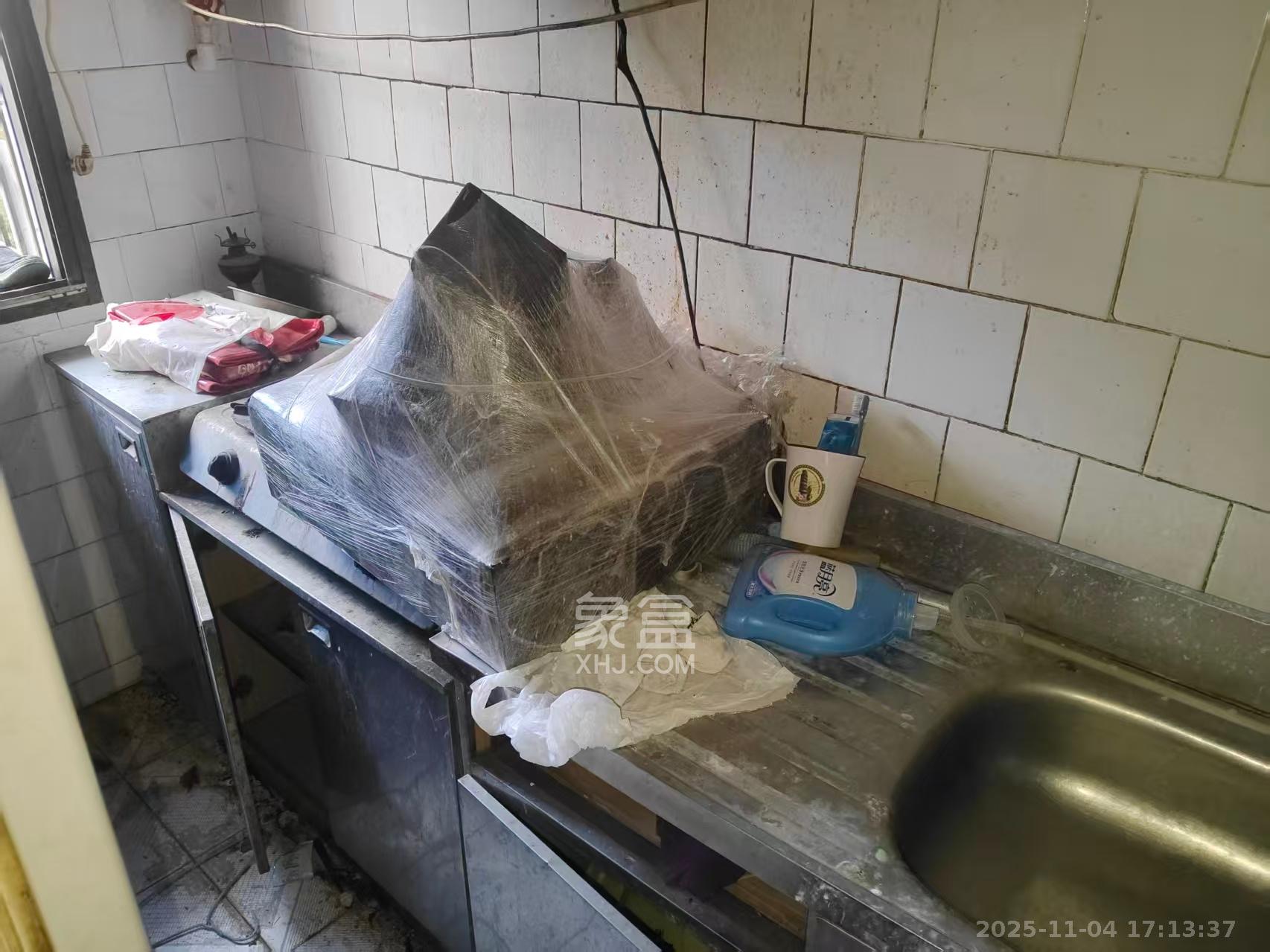 三兴公寓（三兴小区）  3室1厅1卫    2500.0元/月室内图