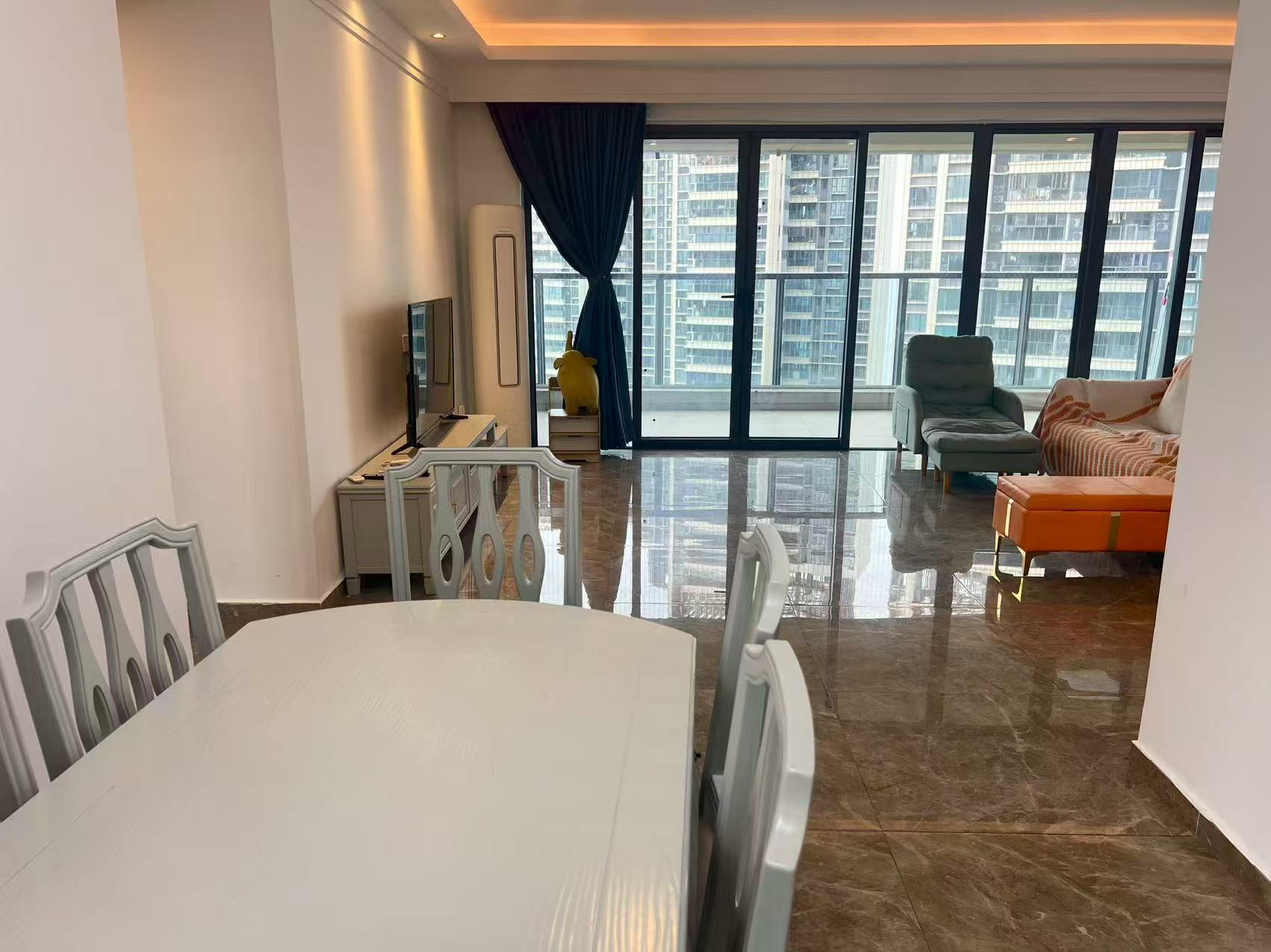 保利中央海岸四期(淳境、淳域) 3室2厅2卫 5500.0元/月 保利中央海岸四期(淳境、淳域) 3室2厅2卫 5500.0元/月室内图