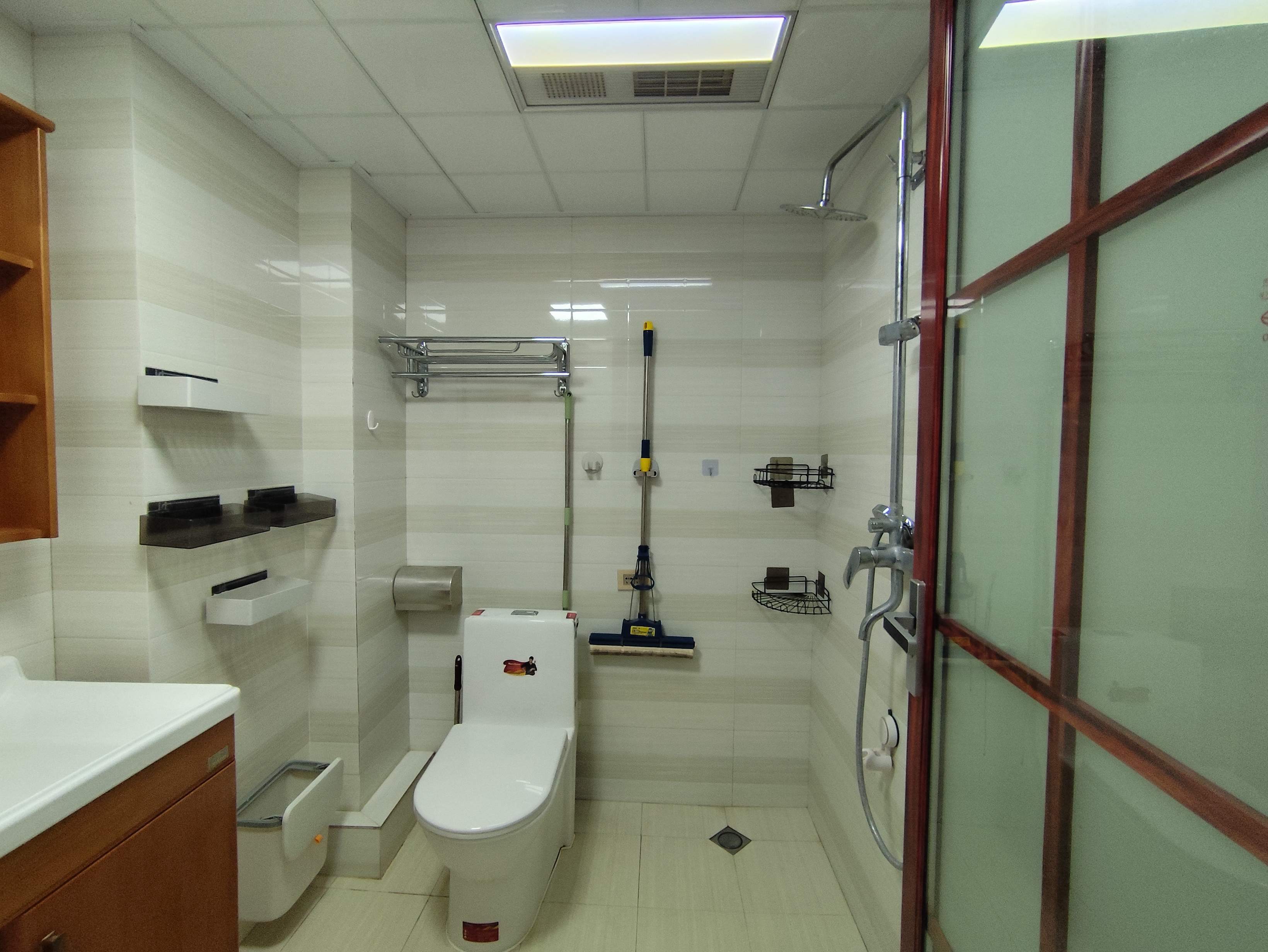 南门口安置小区一期 1室0厅0卫 2400.0元/月 南门口安置小区一期 1室0厅0卫 2400.0元/月室内图