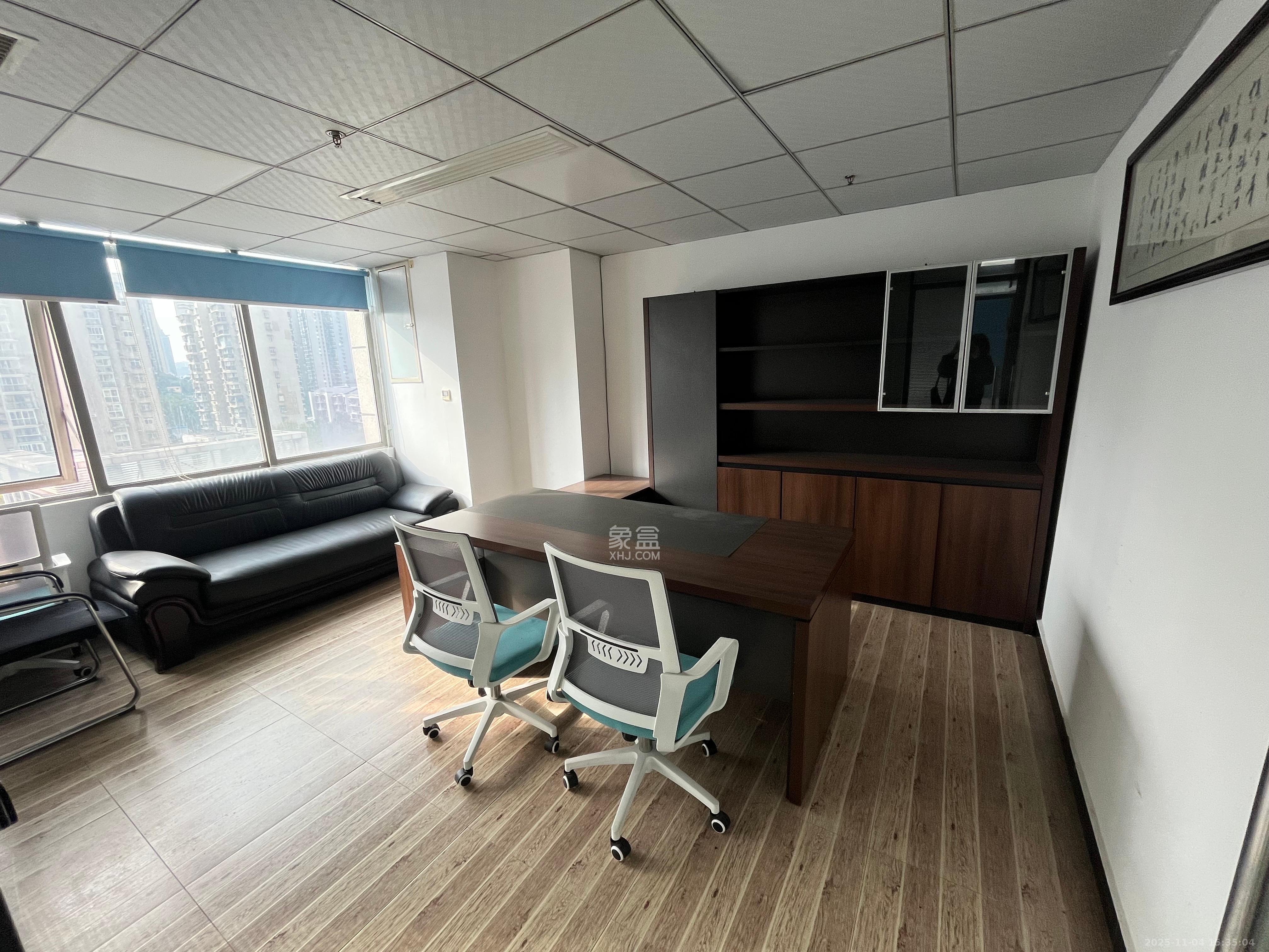 奥克斯广场   114.46㎡      6000.0元/月室内图