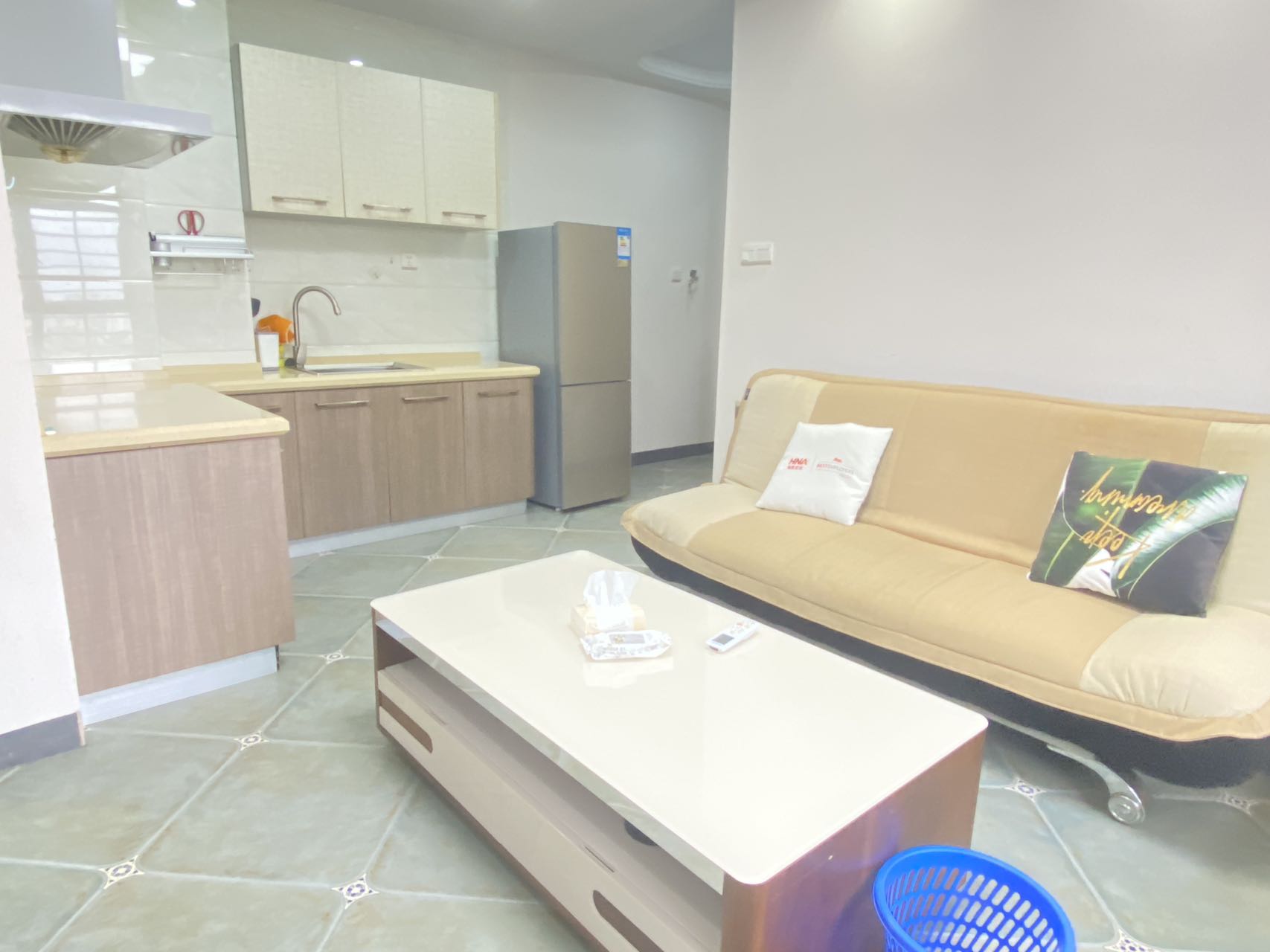 海阔天空-国瑞城四期(爵仕苑) 1室0厅1卫 2000.0元/月 海阔天空-国瑞城四期(爵仕苑) 1室0厅1卫 2000.0元/月室内图