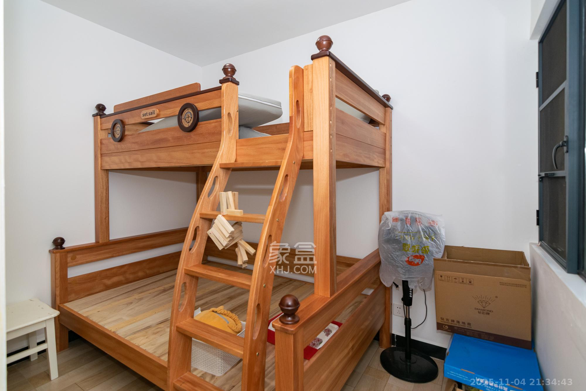 中粮鸿云 3室2厅2卫 69.8万 中粮鸿云 3室2厅2卫 69.8万卧室