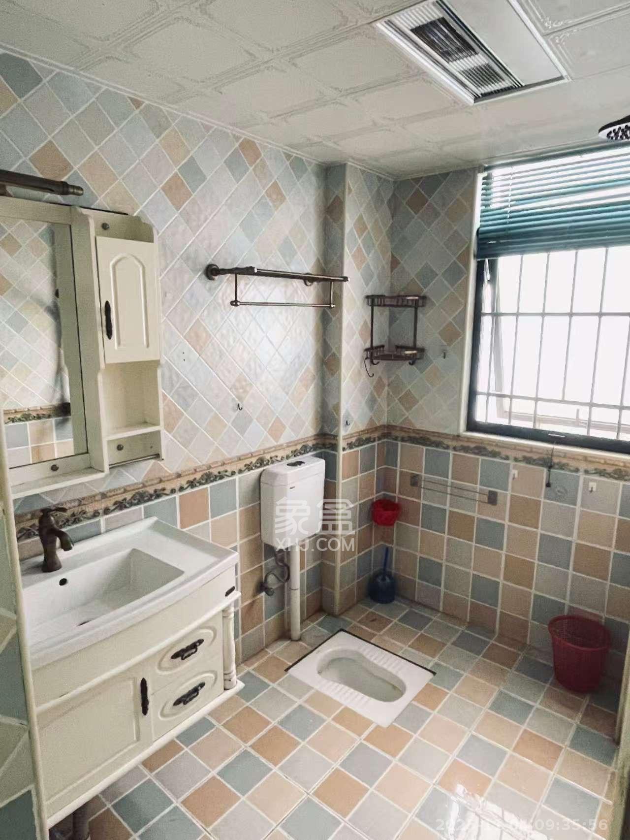 华美公寓（新猎鹰公寓）  2室2厅1卫    2300.0元/月室内图