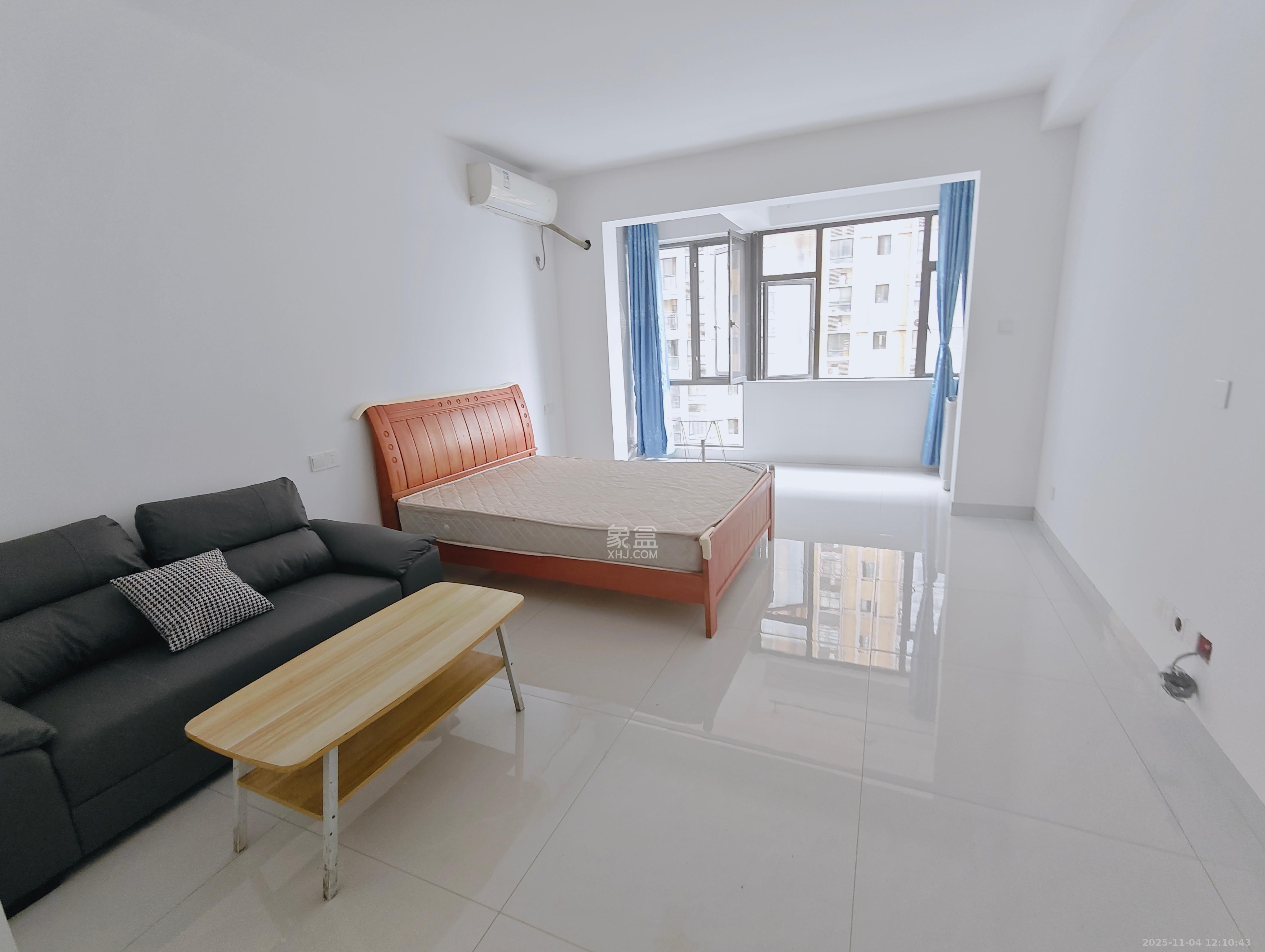 锦湘国际星城三期（锦绣苑）  1室1厅1卫    1800.0元/月