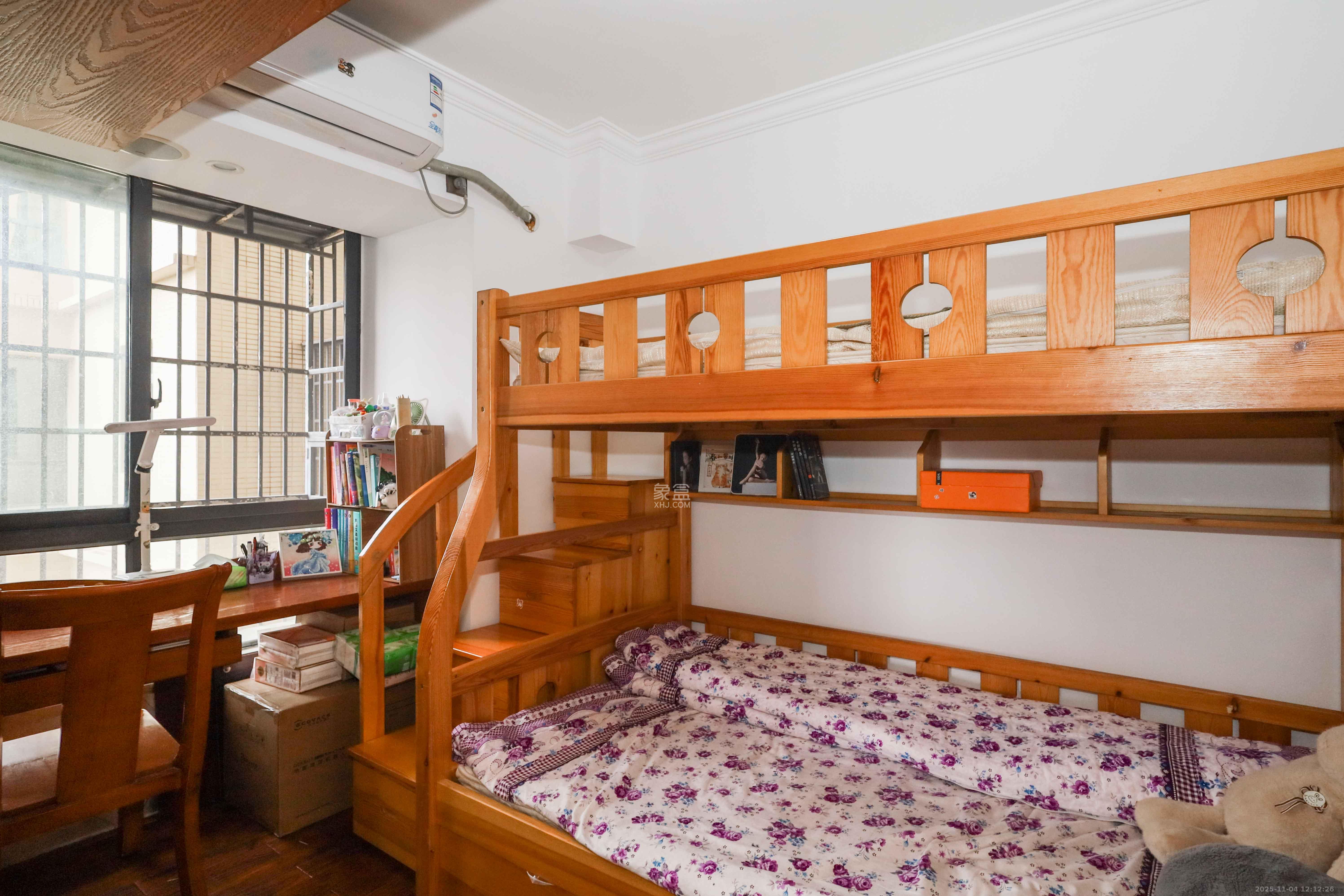 保利麓谷林语C区  3室2厅1卫    89.0万卧室