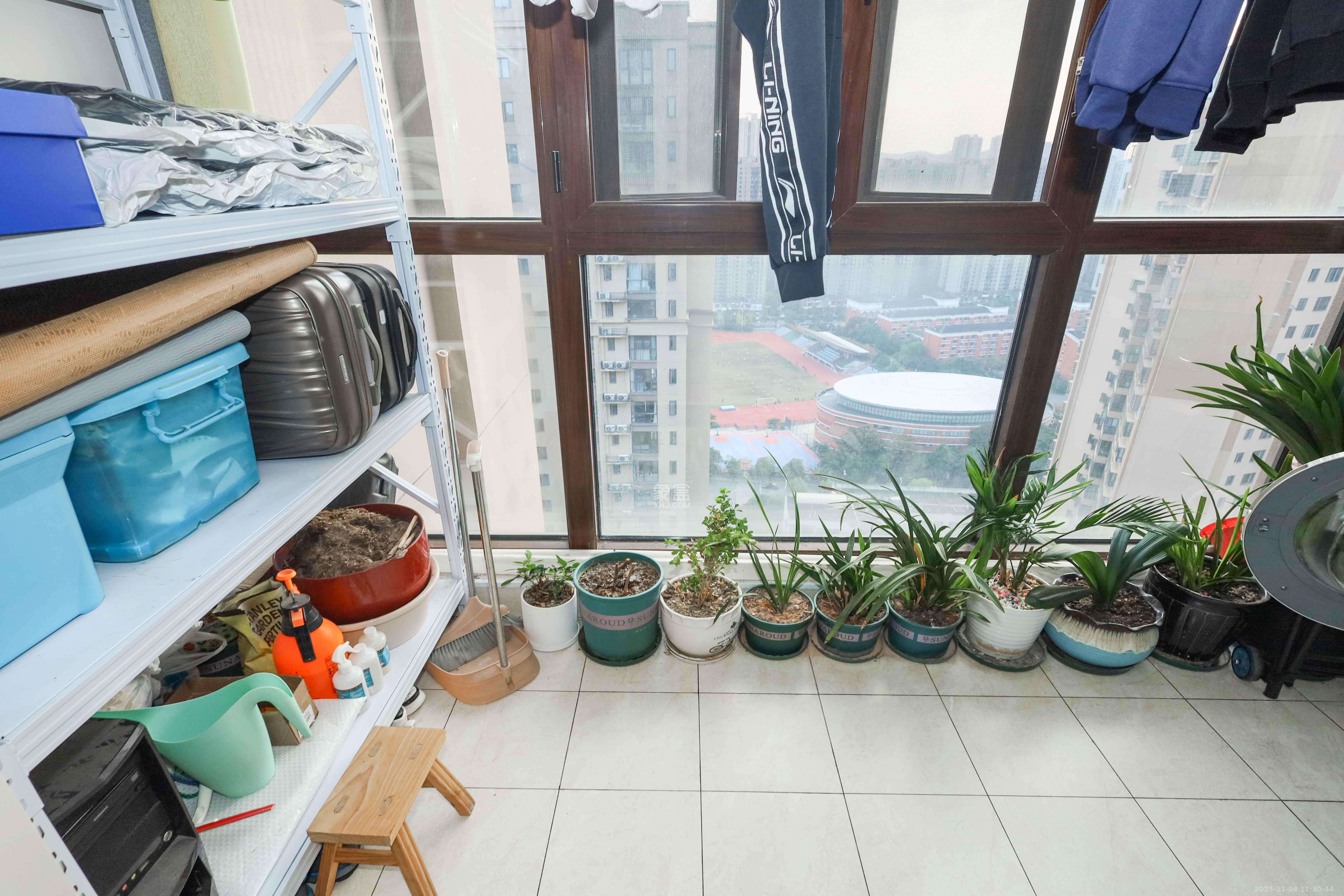 梅溪湖合能璞丽  3室2厅1卫    98.0万阳台