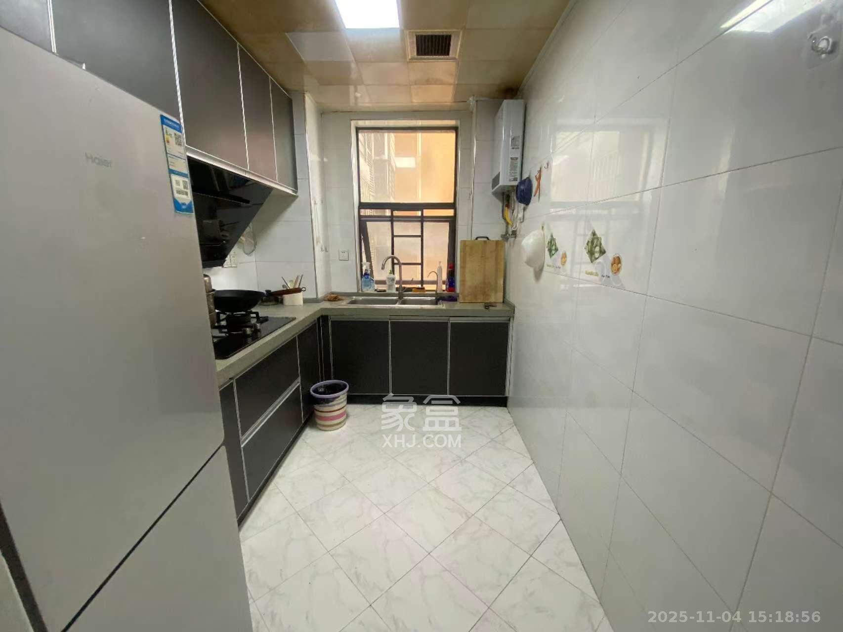 山水华景 2室2厅1卫 2200.0元/月 山水华景 2室2厅1卫 2200.0元/月室内图