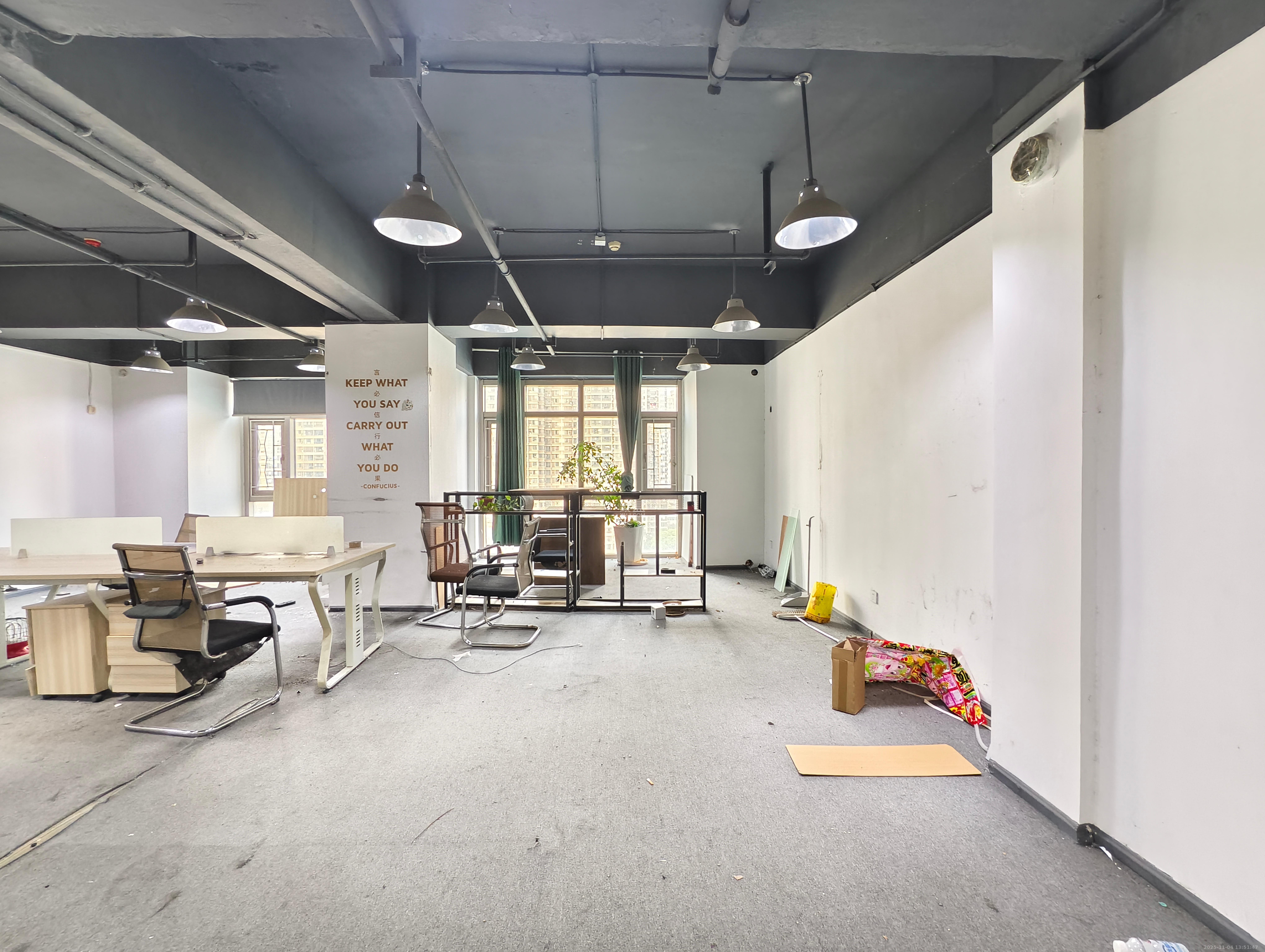 奥克斯广场 1室1厅1卫 3200.0元/月 奥克斯广场 1室1厅1卫 3200.0元/月室内图