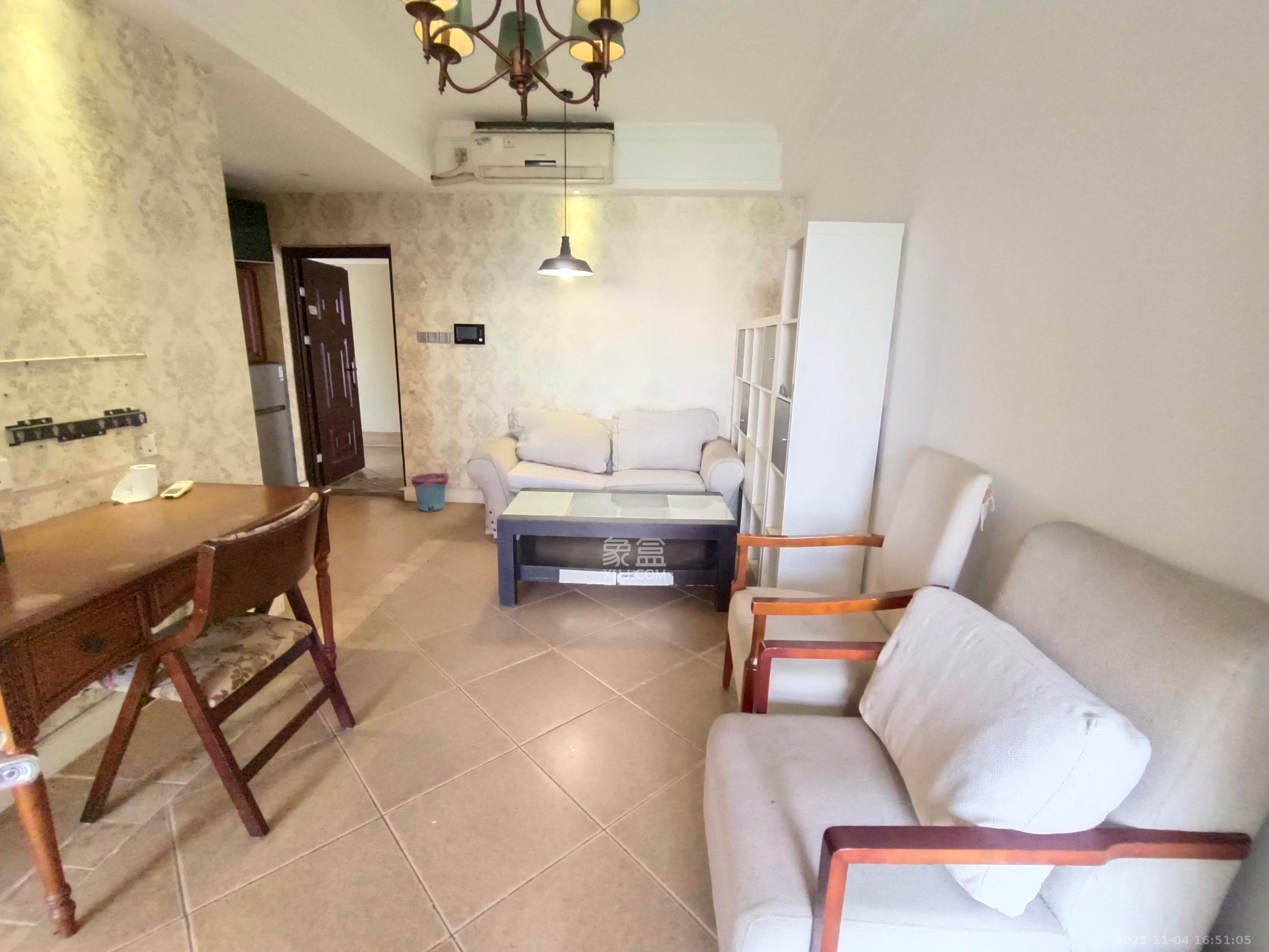 保利城(中航城国际社区、郡原美村) 1室1厅1卫 1300.0元/月 保利城(中航城国际社区、郡原美村) 1室1厅1卫 1300.0元/月室内图