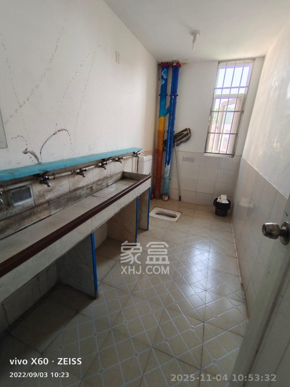 嘉华城(一期) 5室2厅2卫 2800.0元/月 嘉华城(一期) 5室2厅2卫 2800.0元/月室内图