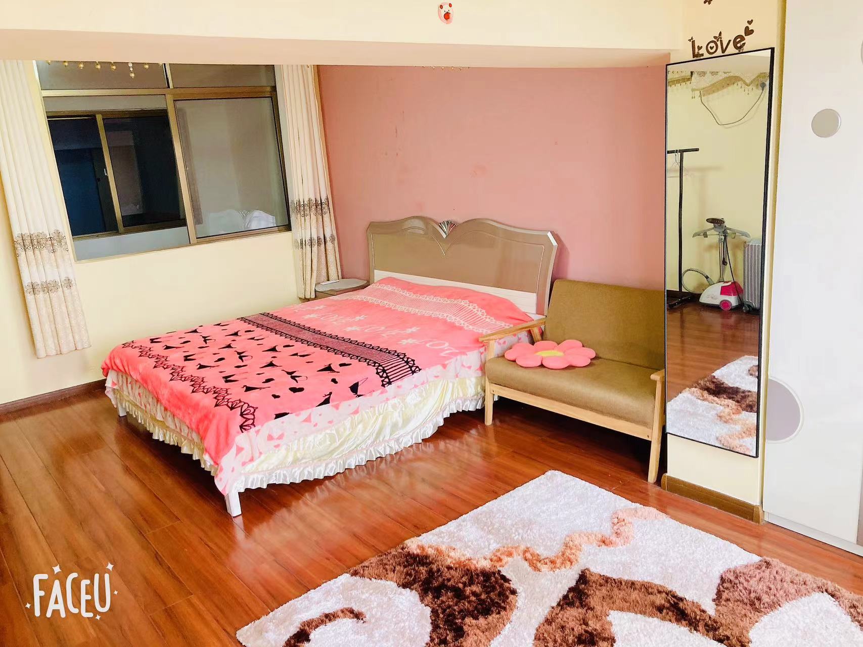 华林广场 2室1厅1卫 2500.0元/月 华林广场 2室1厅1卫 2500.0元/月室内图